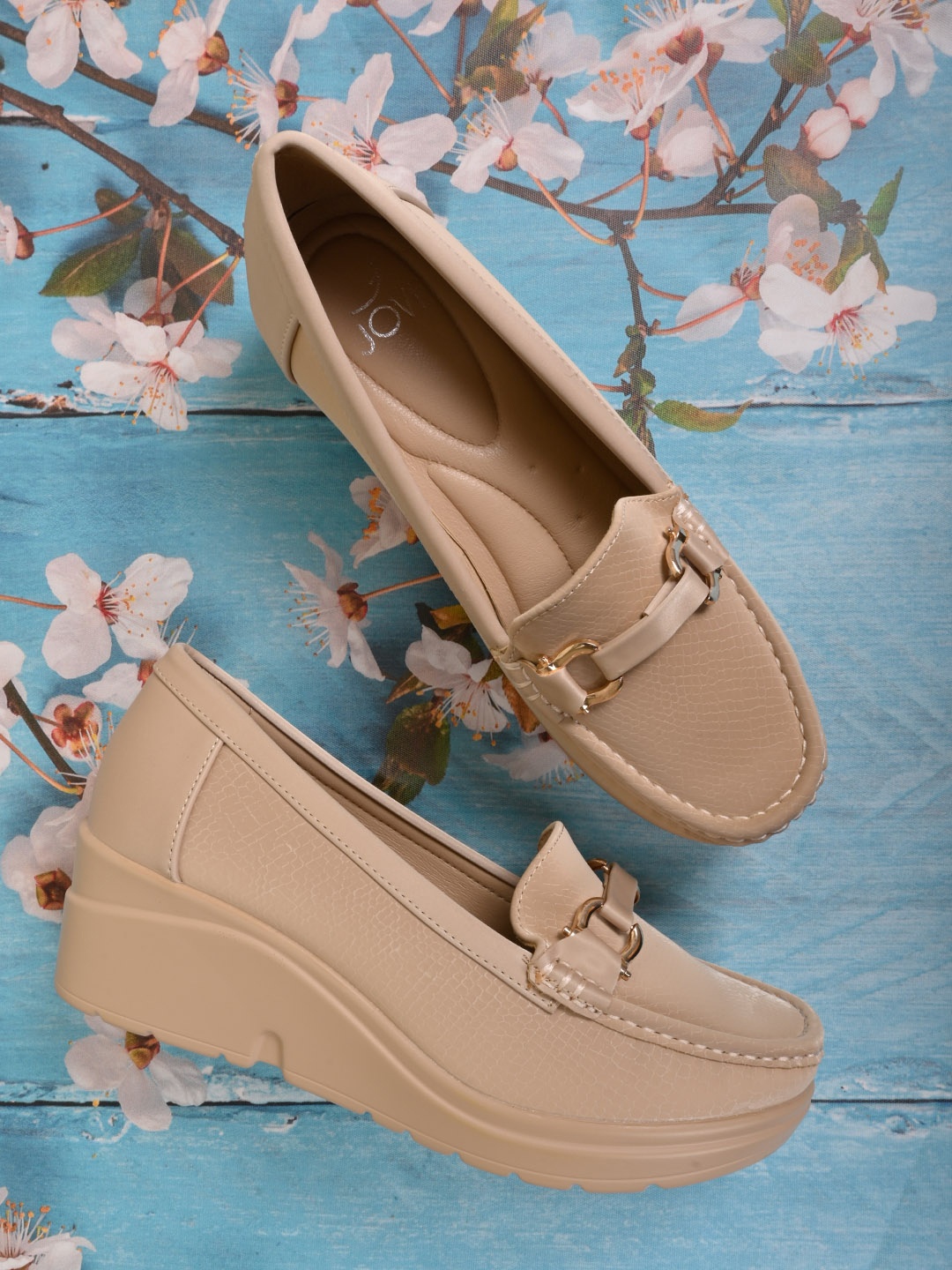 

Jove Women Lightweight Loafers, Beige