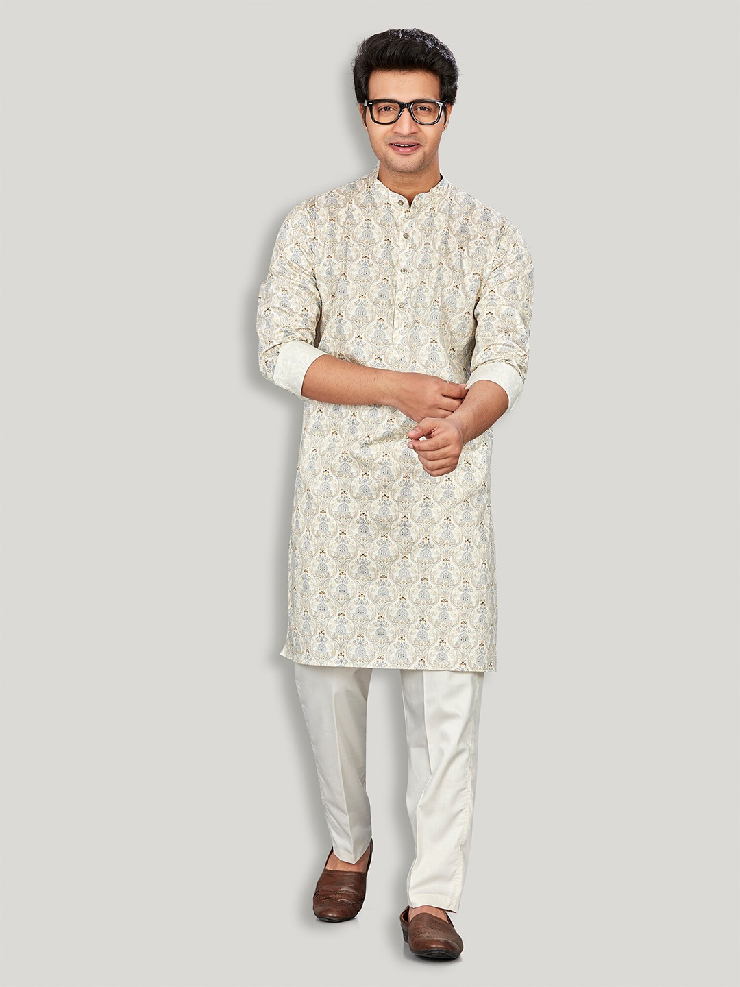 

Authentics Mandarin Collar Long Sleeves Ethnic Printed Straight Cotton Kurta with Pyjamas, Cream