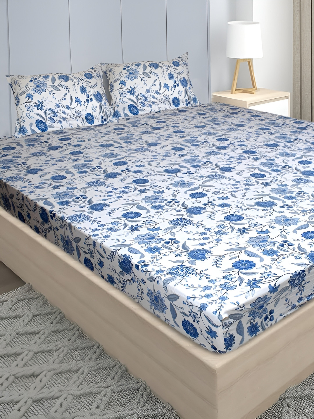 

Stylista Blue Floral Cotton 400 TC King Fitted Bedsheet with 2 Pillow Covers