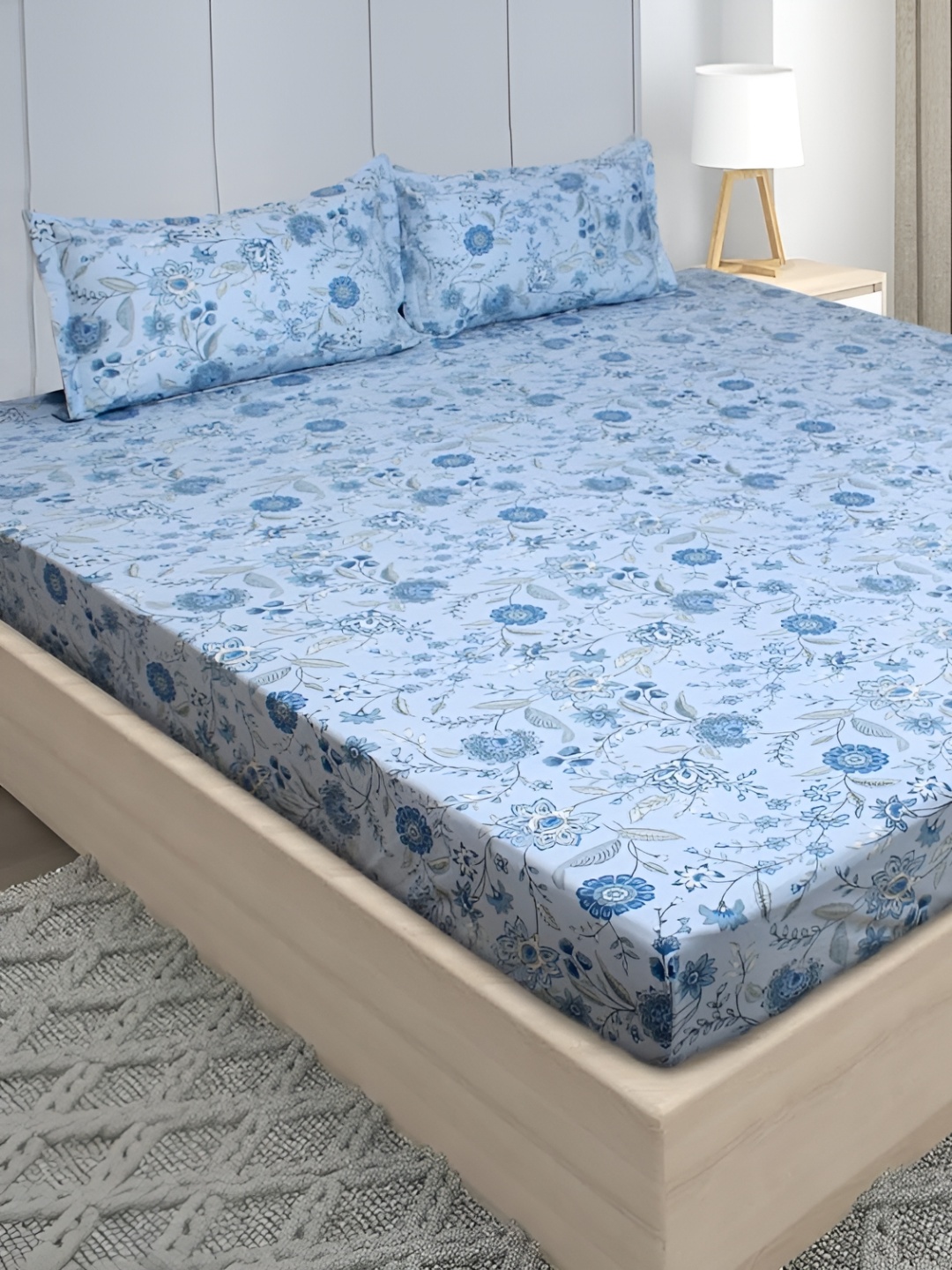 

Stylista Blue Floral Cotton 400 TC King Fitted Bedsheet with 2 Pillow Covers