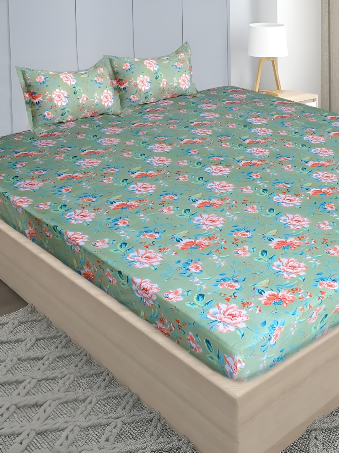 

Stylista Green Floral Cotton 400 TC Queen Fitted Bedsheet with 2 Pillow Covers