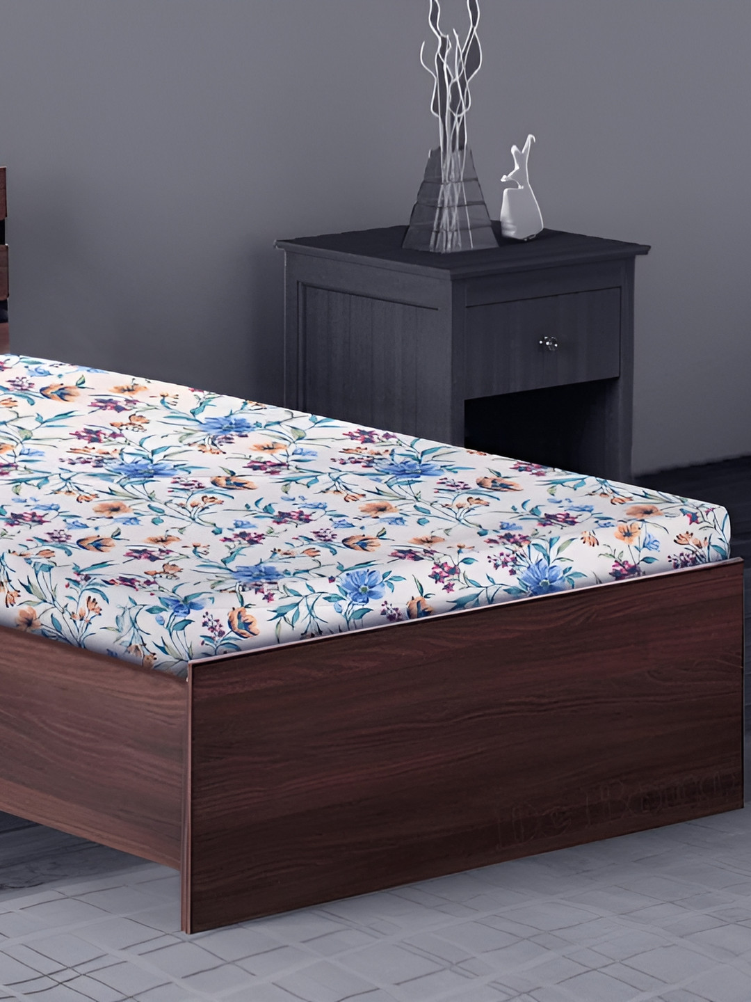 

Stylista Blue Floral 400 TC Fitted Single Bedsheet with 1 Pillow Covers