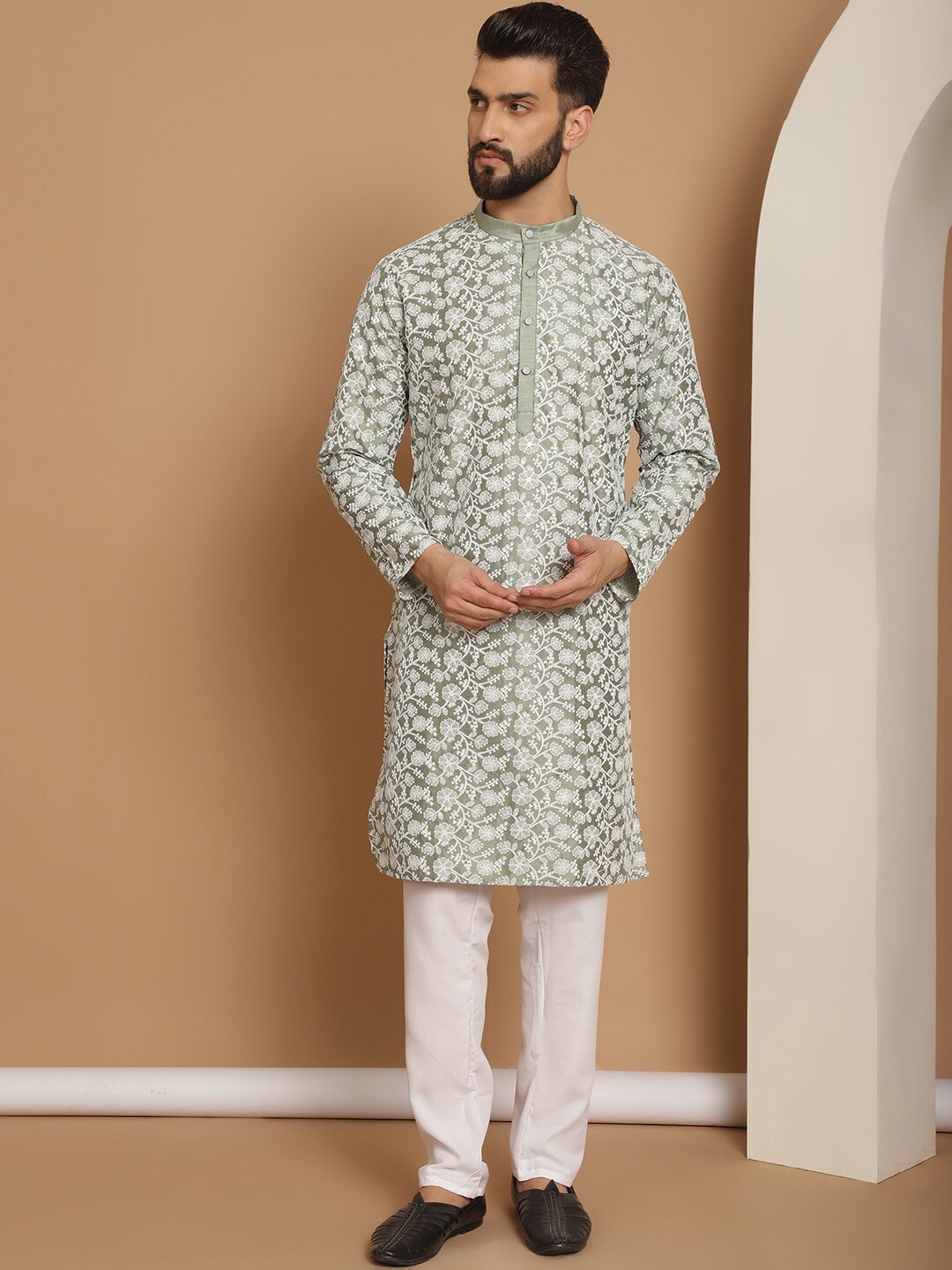 

Anouk Floral Embroidered Regular Kurta with Churidar, Green