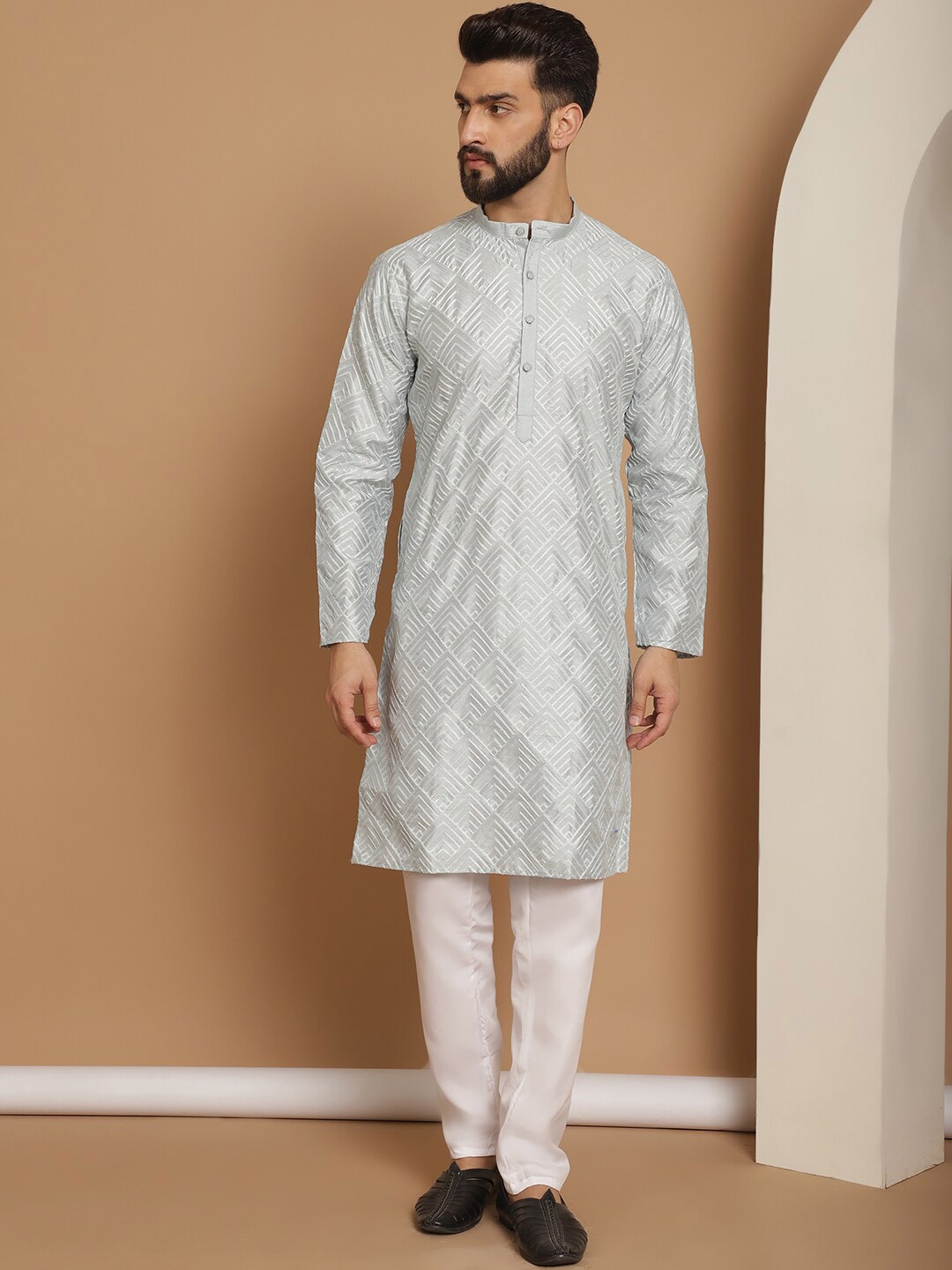 

Anouk Geometric Embroidered Straight Kurta with Churidar, Grey