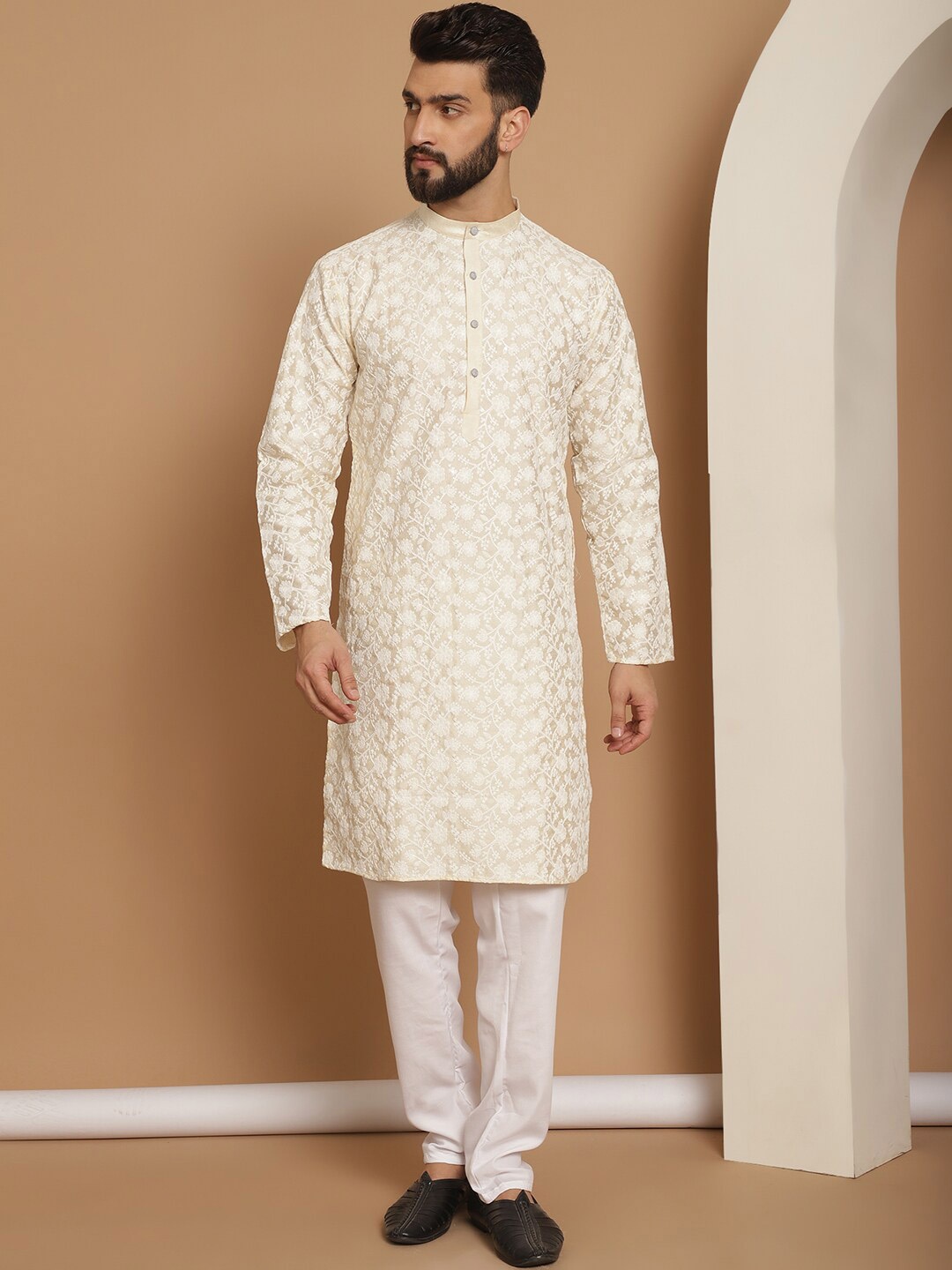 

Anouk Floral Embroidered Band Collar Regular Kurta & Churidar, Cream