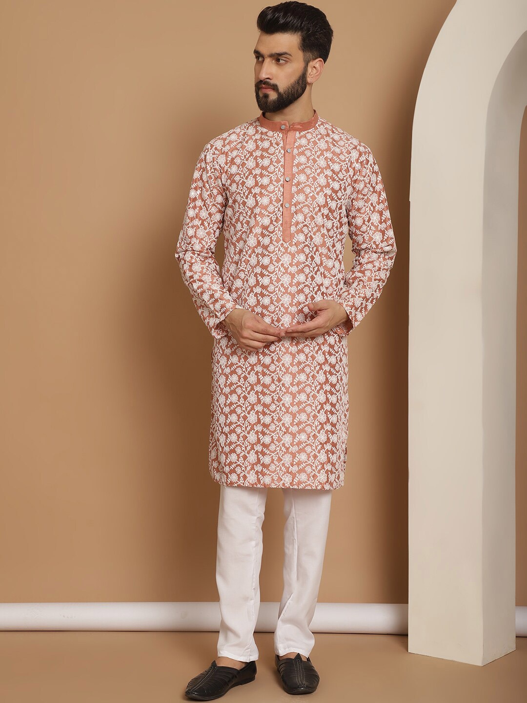 

Anouk Floral Embroidered Mandarin Collar Knee Length Regular Kurta with Churidar, Peach