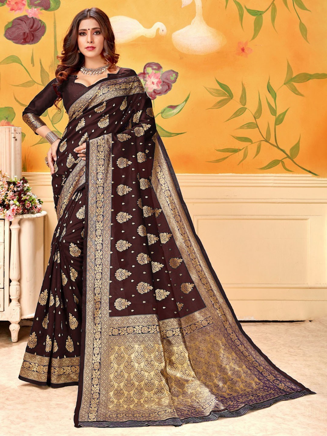 

Glorisa Ethnic Motifs Woven Design Zari Kanjeevaram Saree, Maroon