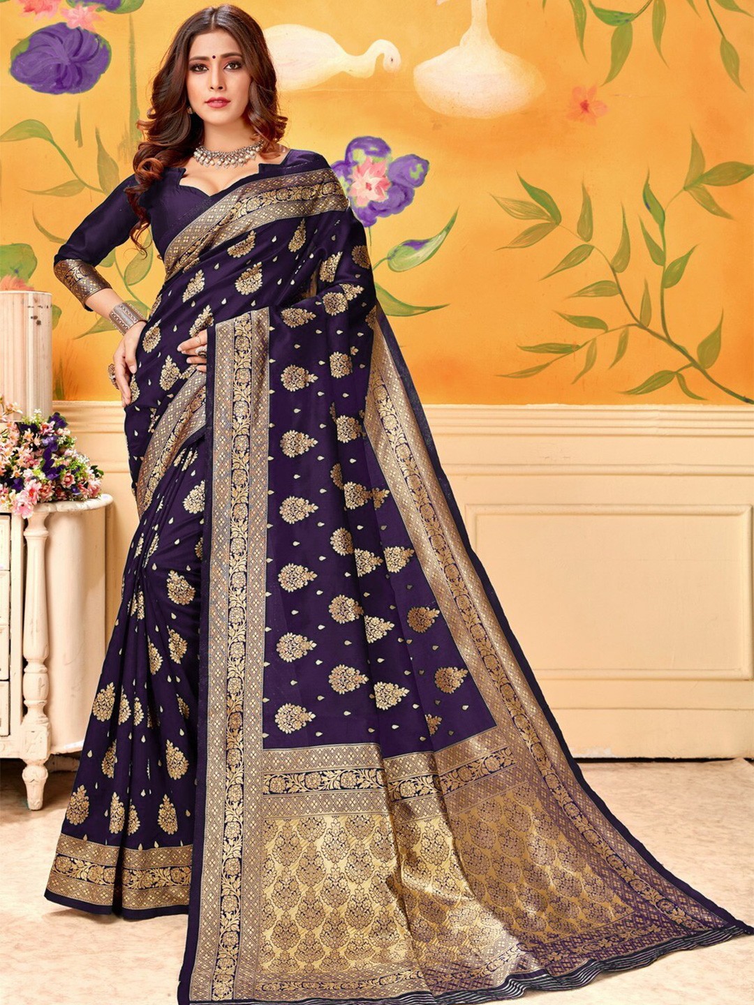 

Glorisa Ethnic Motifs Woven Design Zari Kanjeevaram Saree, Purple