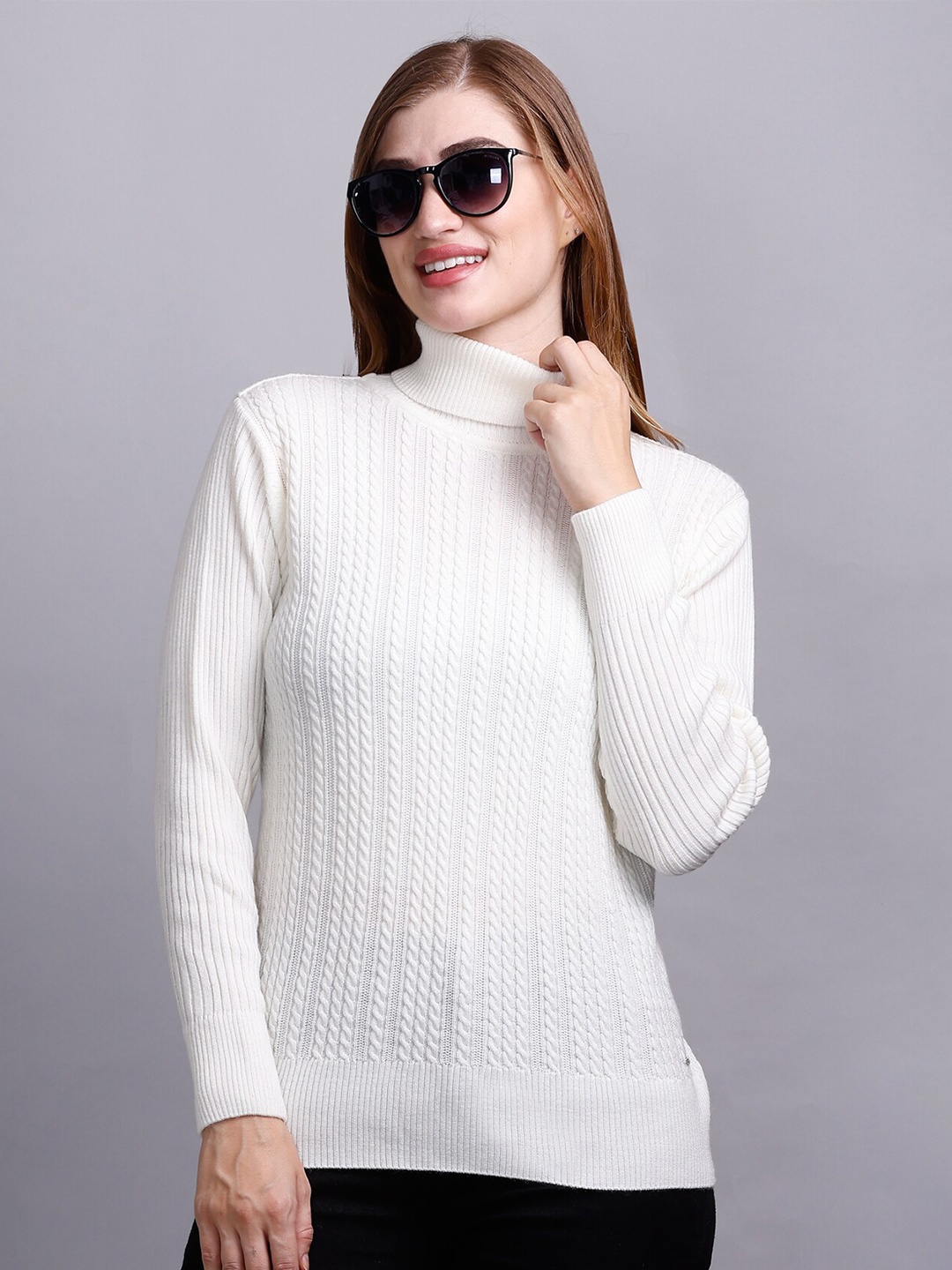 

GODFREY Cable Knit Woollen Pullover Sweater, Off white