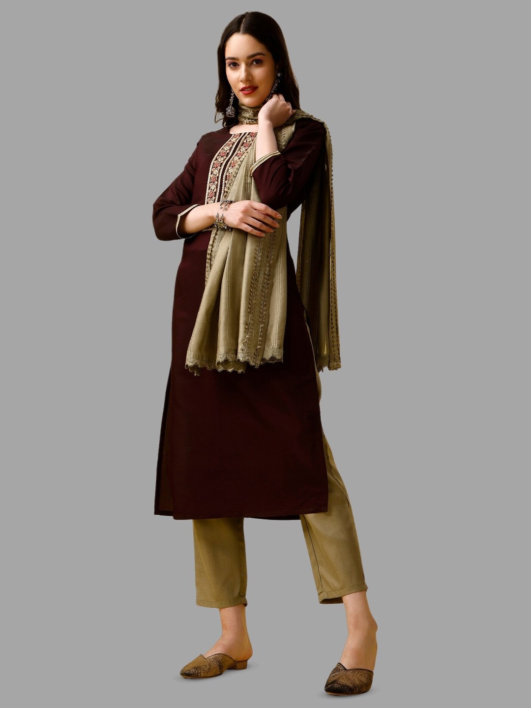 

Happy Design Floral Embroidered Straight Kurta & Trousers With Dupatta, Purple