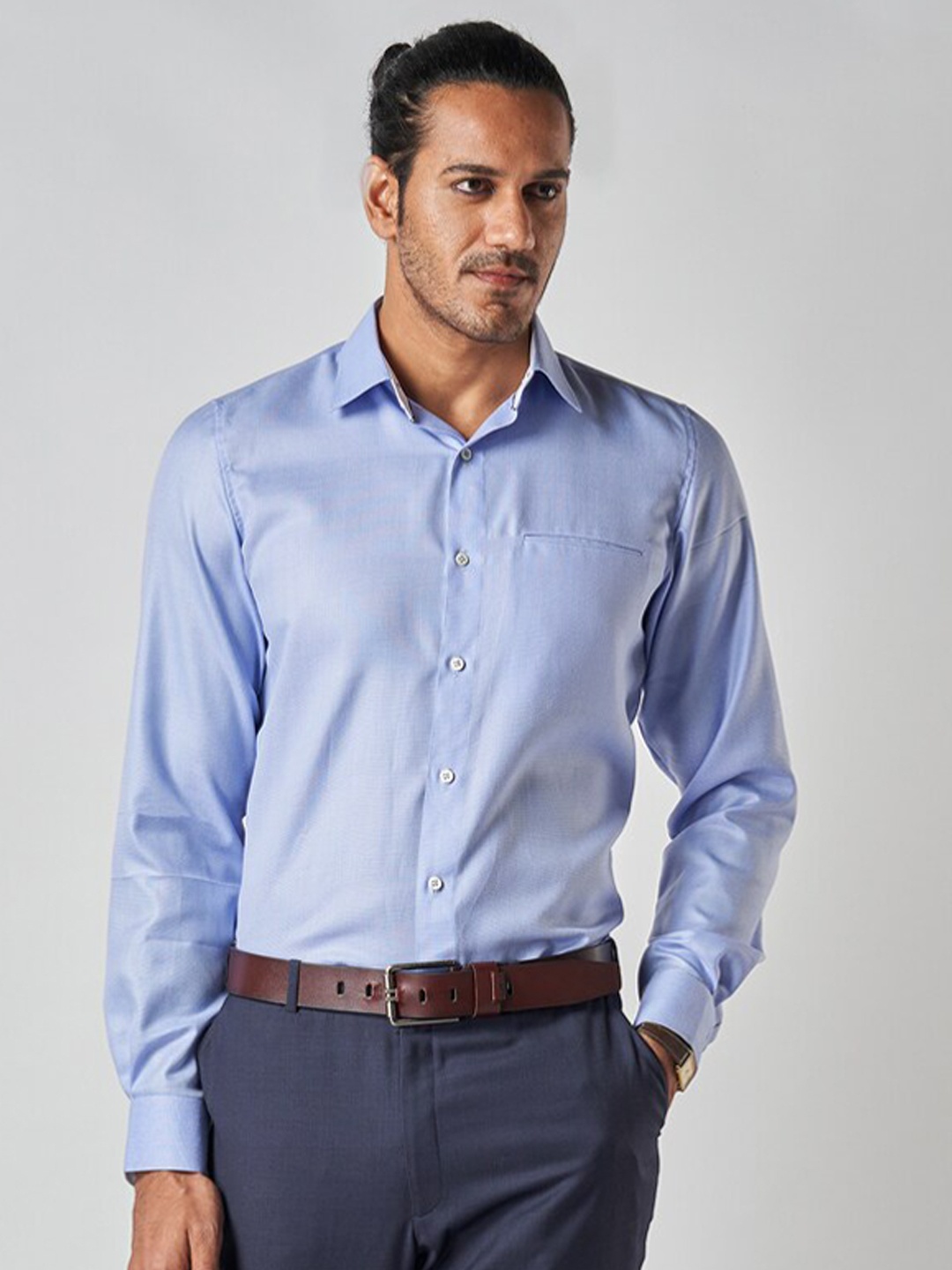 

Bubber Spread Collar Long Sleeves Formal Shirt, Blue