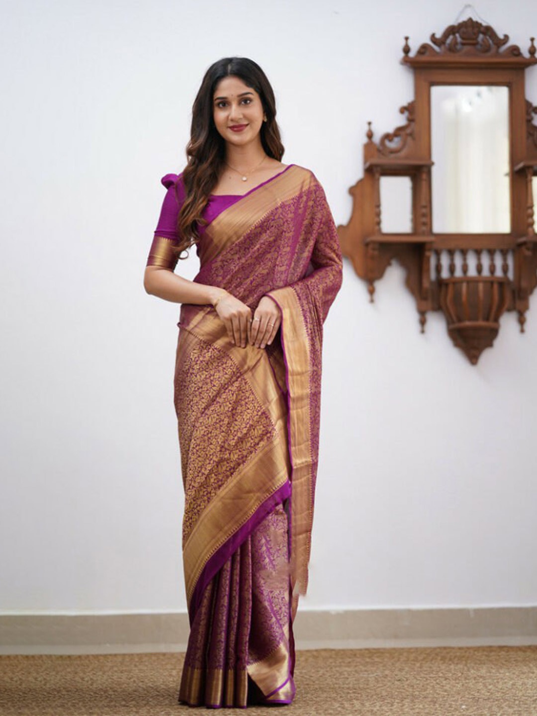 

Visit Wear Woven Design Floral Zari Banarasi Saree, Magenta