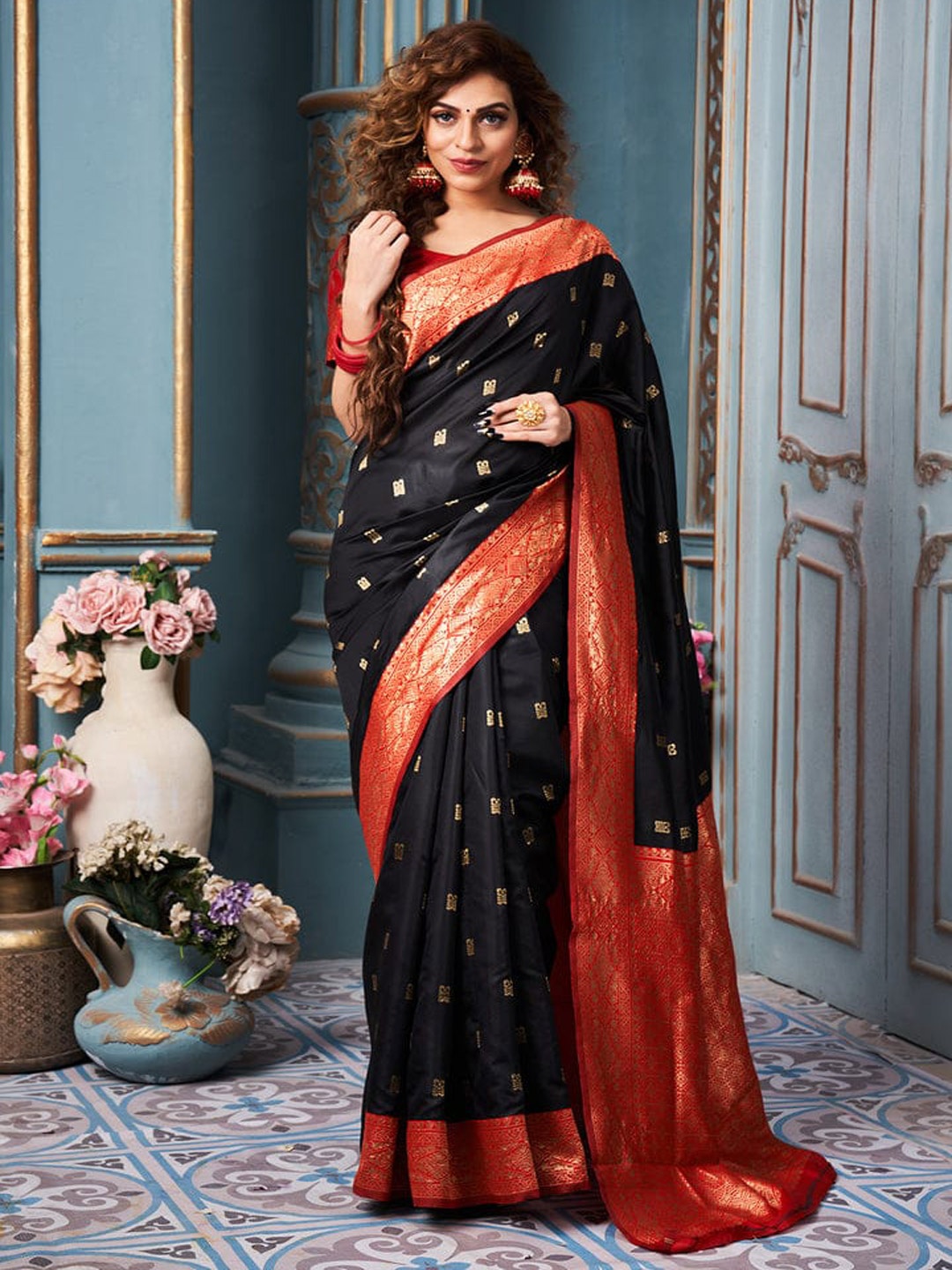 

Visit Wear Woven Design Ethnic Motifs Zari Kanjeevaram Saree, Black