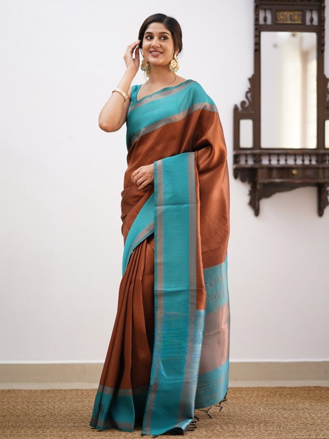 

Visit Wear Checked Woven Design Zari Kanjeevaram Saree, Coffee brown