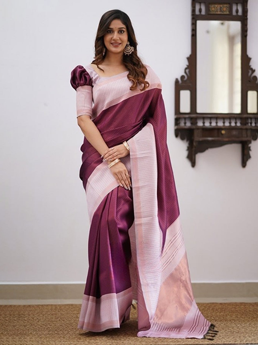 

Visit Wear Woven Design Checked Zari Banarasi Saree, Magenta