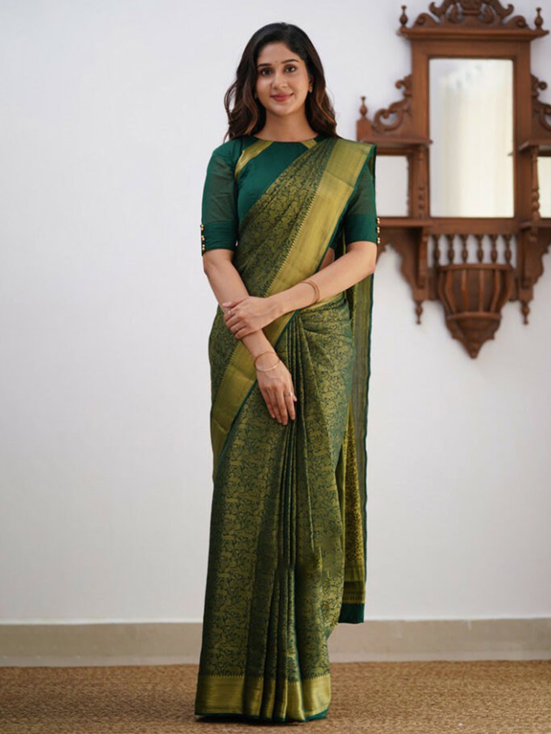 

Visit Wear Woven Design Ethnic Motifs Zari Kanjeevaram Saree, Green