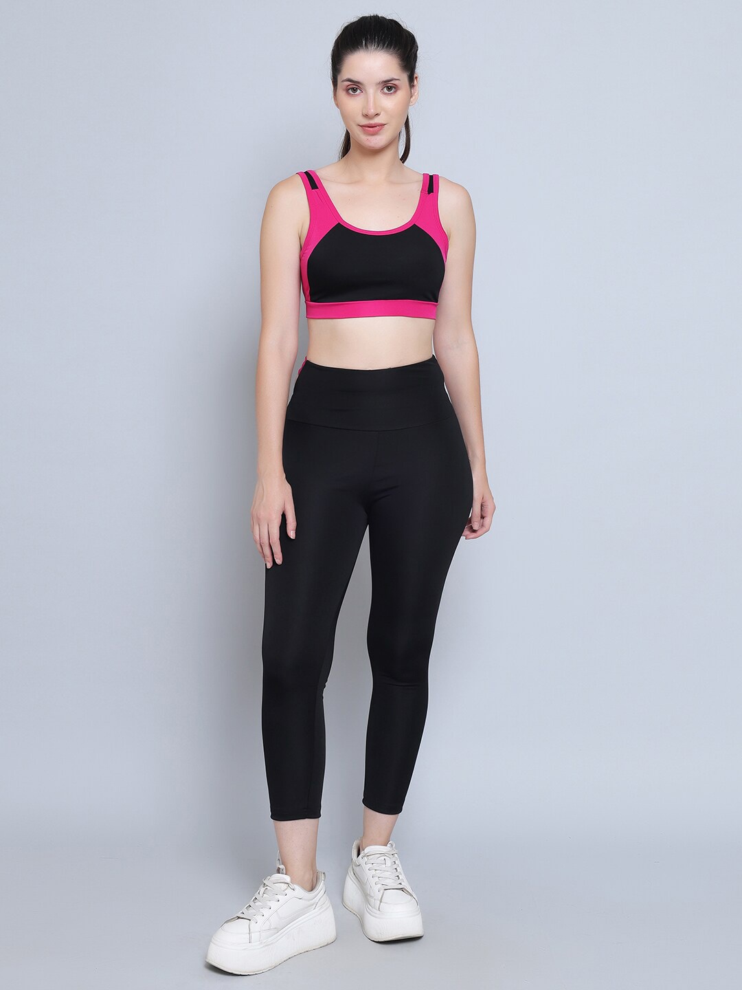 

N-Gal Round Neck High-Rise Sports Tights & Crop Top, Black