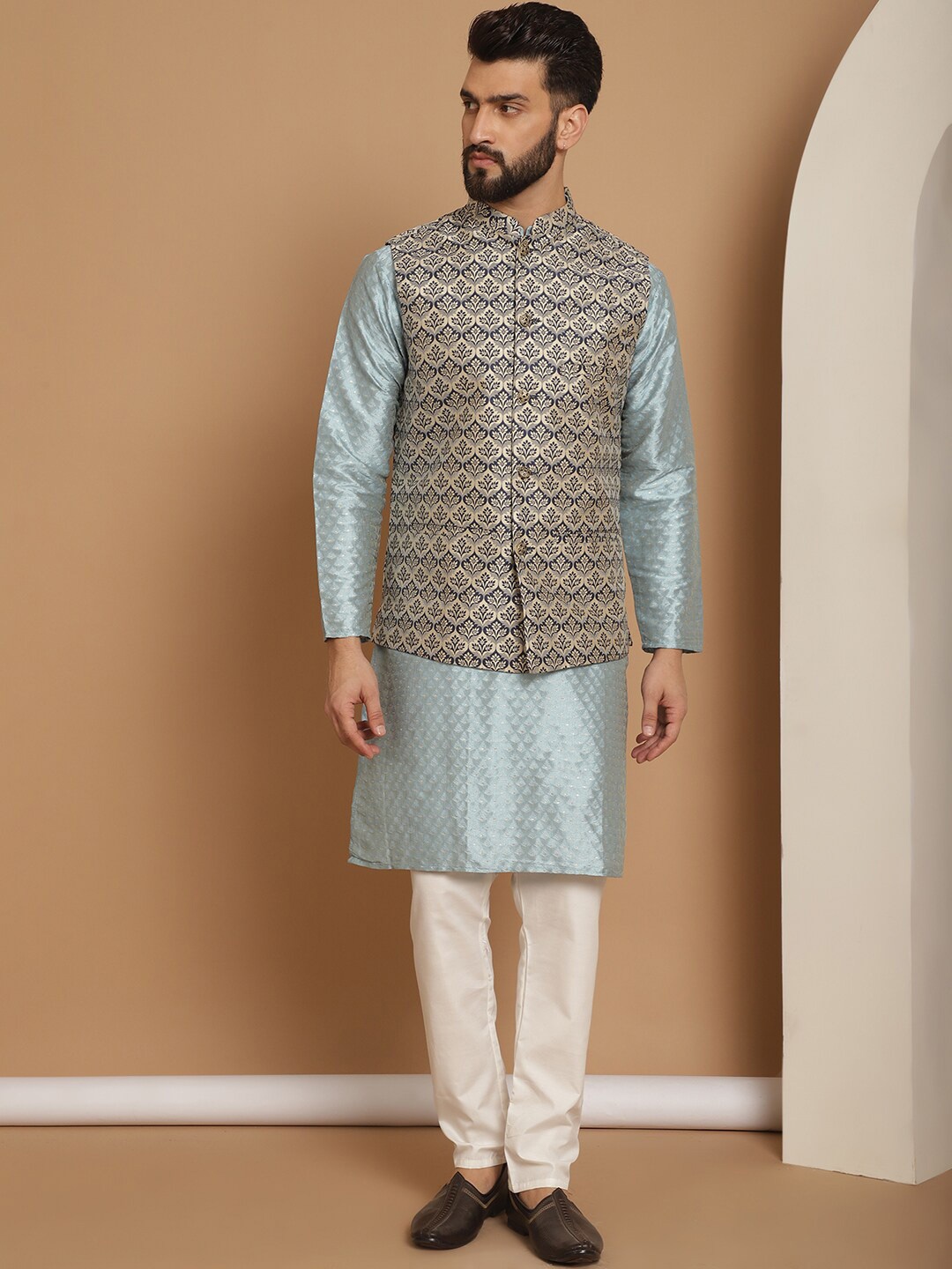 

Anouk Blue Ethnic Motifs Embroidered Pure Cotton Straight Kurta With Churidar