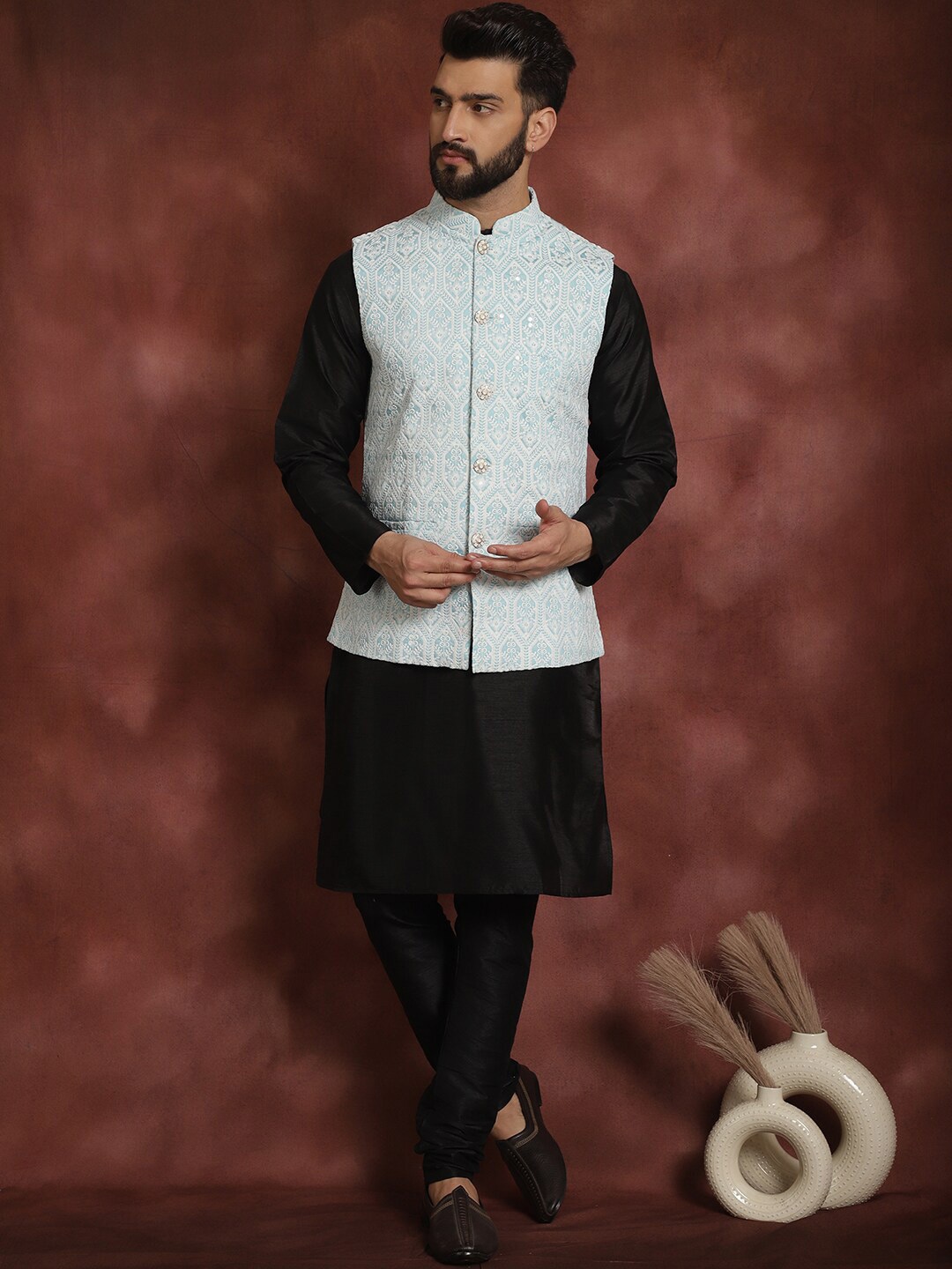 

Anouk Ethnic Motifs Straight Kurta with Churidar & Nehru Jacket, Black