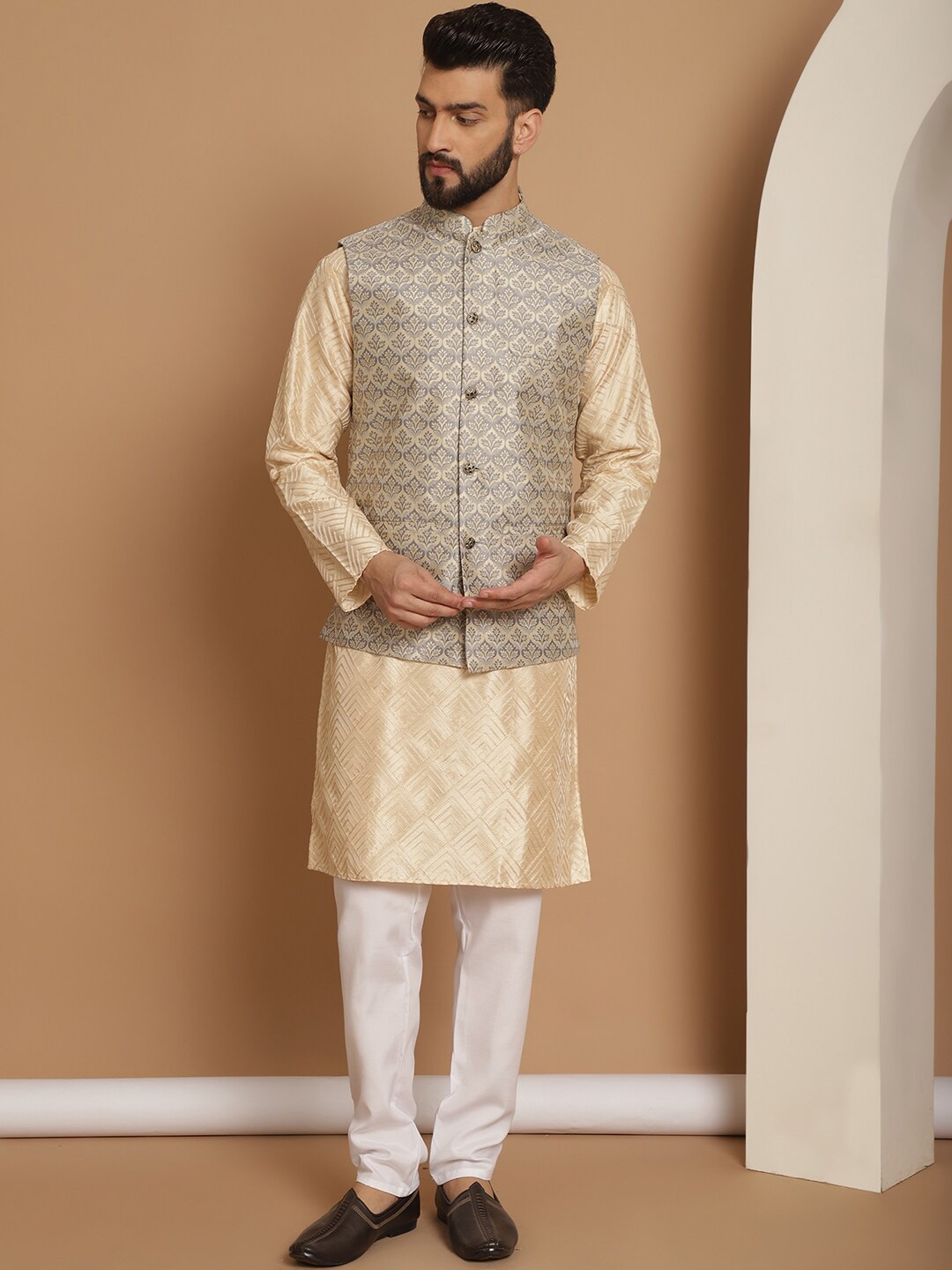 

Anouk Embroidered Regular Thread Work Kurta Churidar with Nehru jacket, Beige