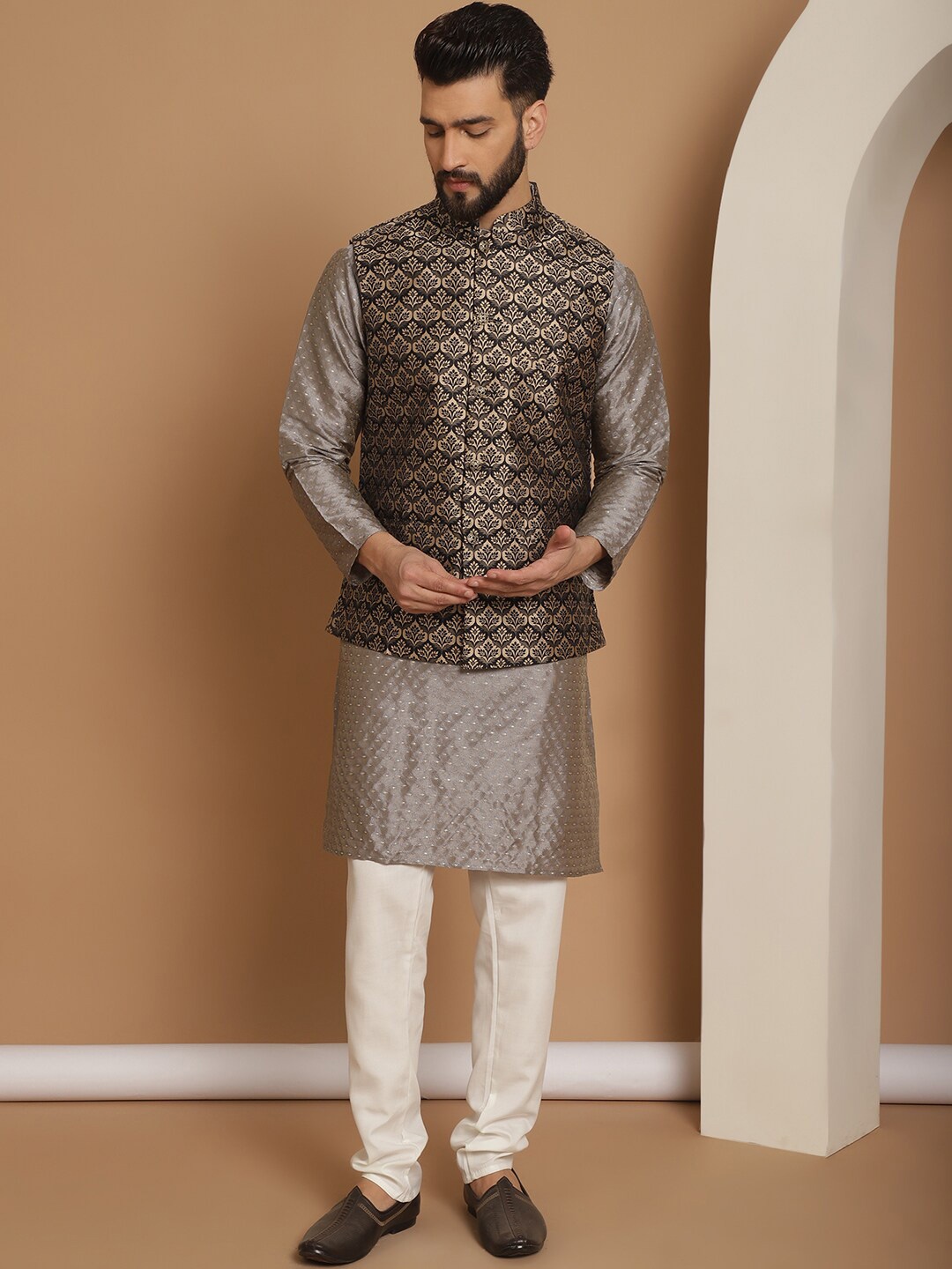 

Anouk Woven Design Regular Kurta With Churidar & Nehru jacket, Grey