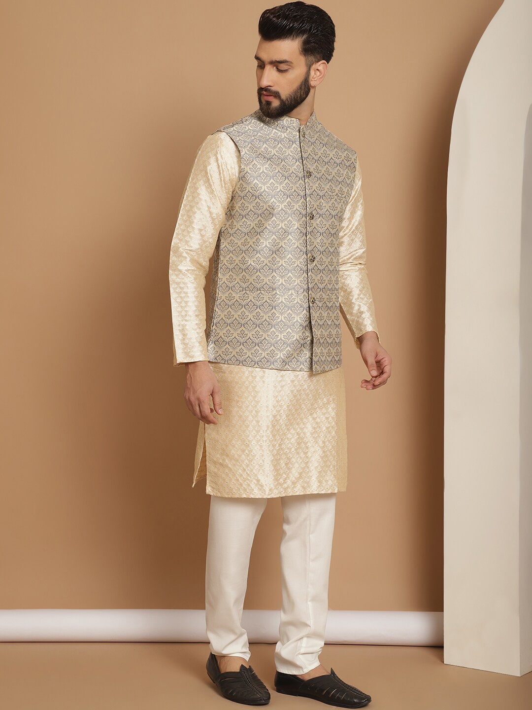 

Anouk Ethnic Motifs Mandarin Collar Self Design Kurta with Churidar, Beige