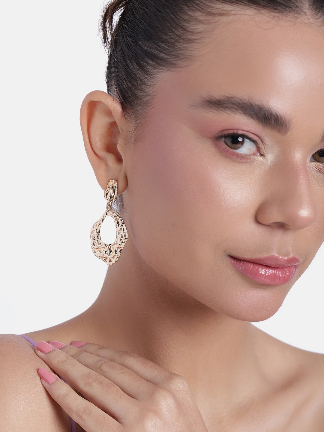 

DressBerry Women Contemporary Drop Earrings, Gold