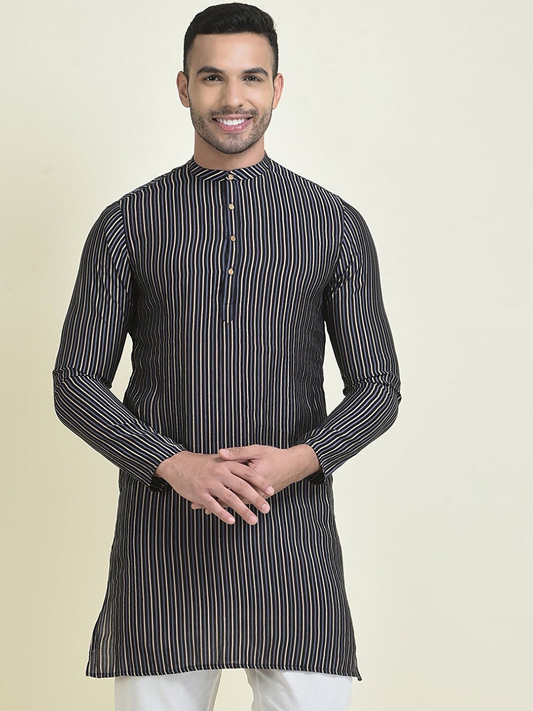 

DEYANN Striped Straight Pure Cotton Kurta, Black