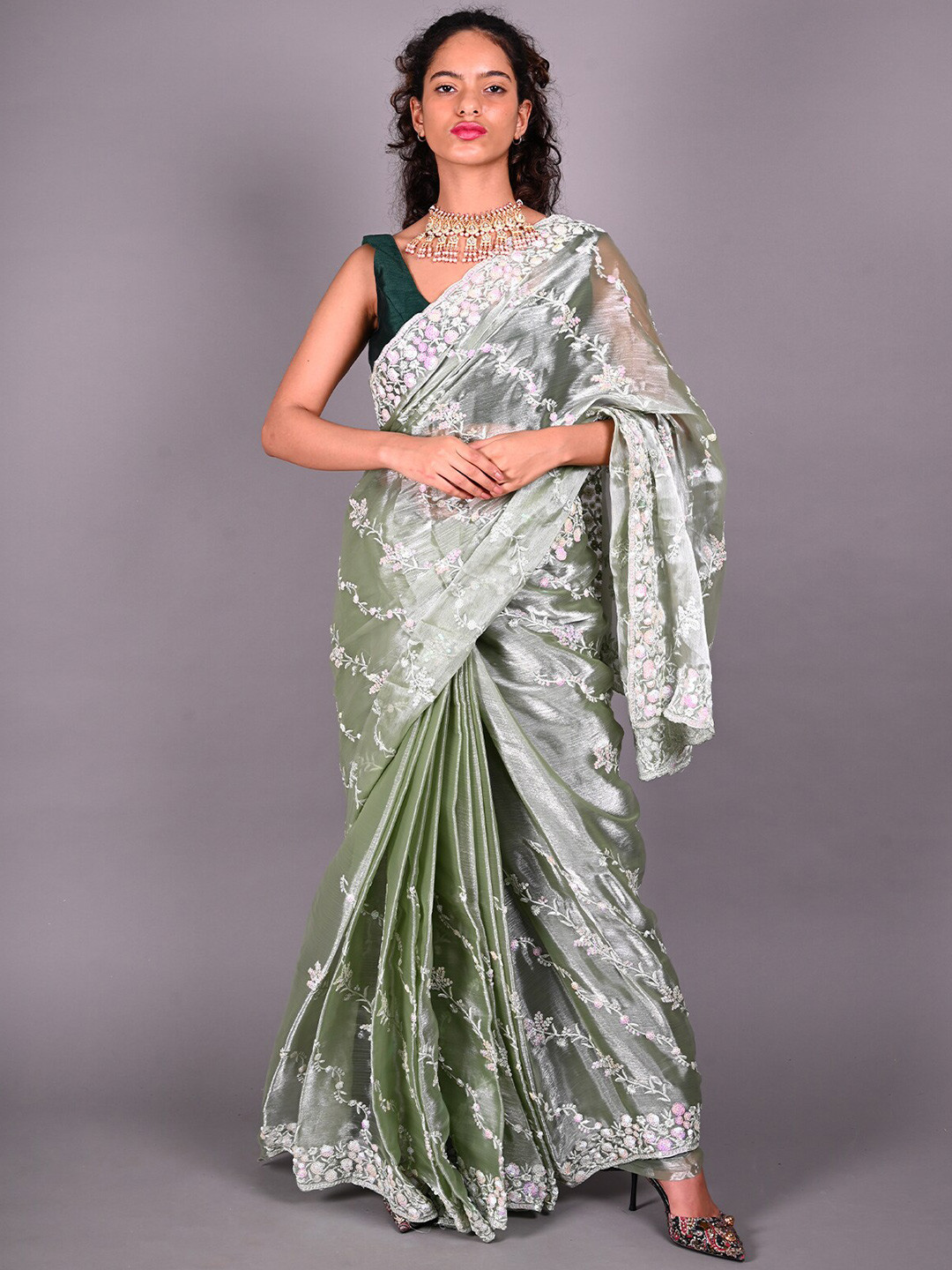 

ODETTE Embellished Embroidered Saree, Green