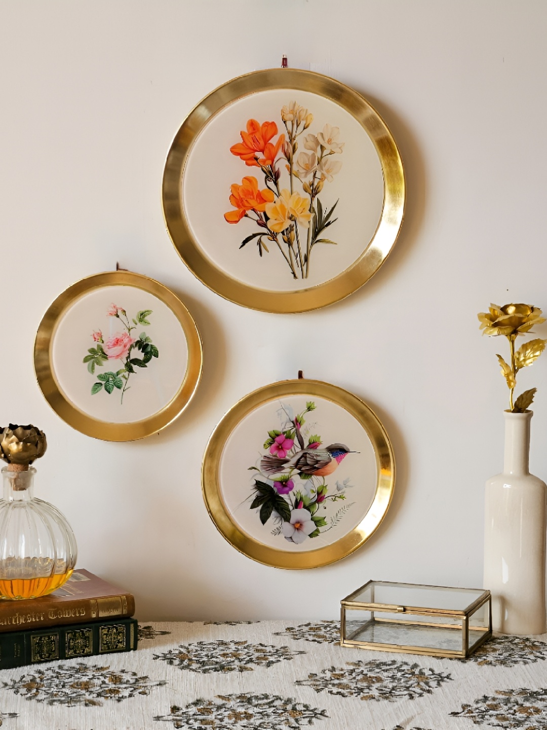 

Ritualistic Cream 3 Pieces Floral Printed Round Wall Plates