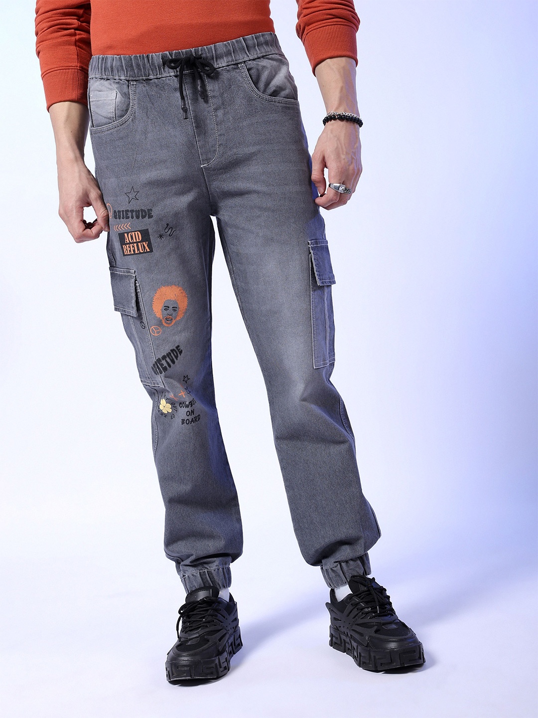 

The Indian Garage Co Men Mid-Rise Printed Jogger Fit Heavy Fade Stretchable Cargo Jeans, Grey