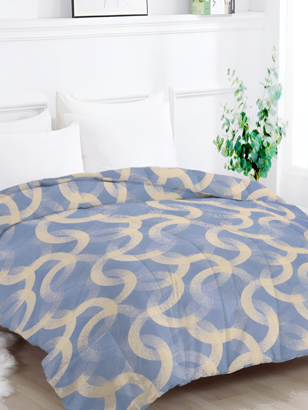 

bsb home Blue & Beige Floral Printed Heavy Winter 210 GSM Double Bed Comforter