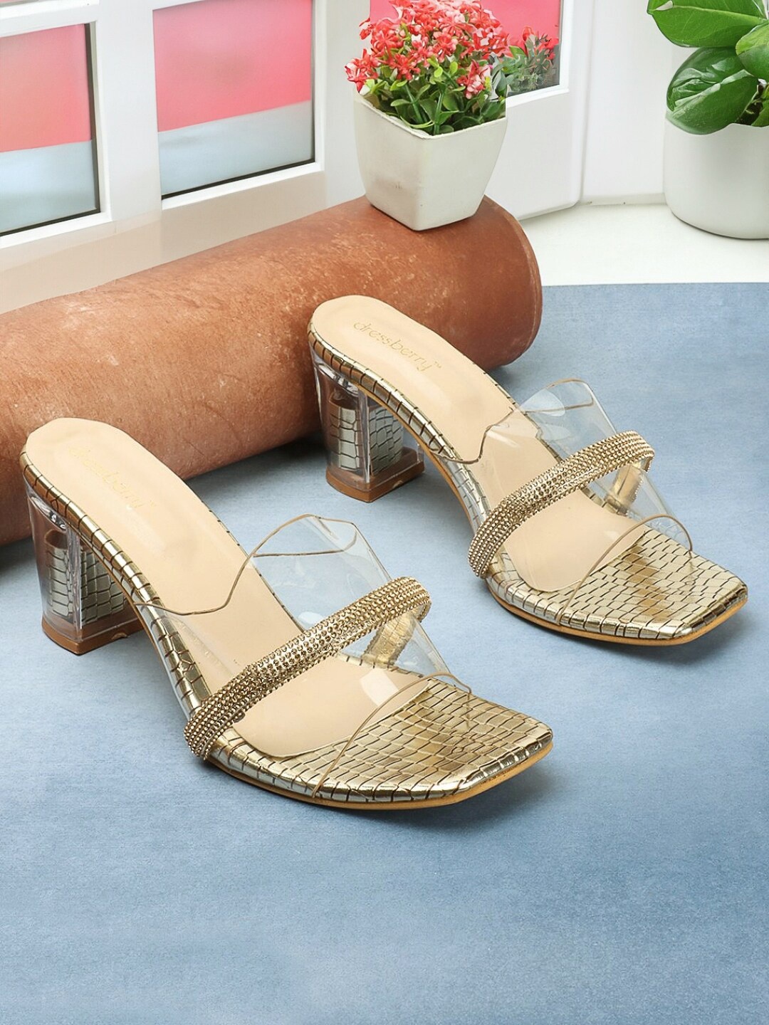

DressBerry Gold-Toned Textured Embellished Open Toe Block Heels