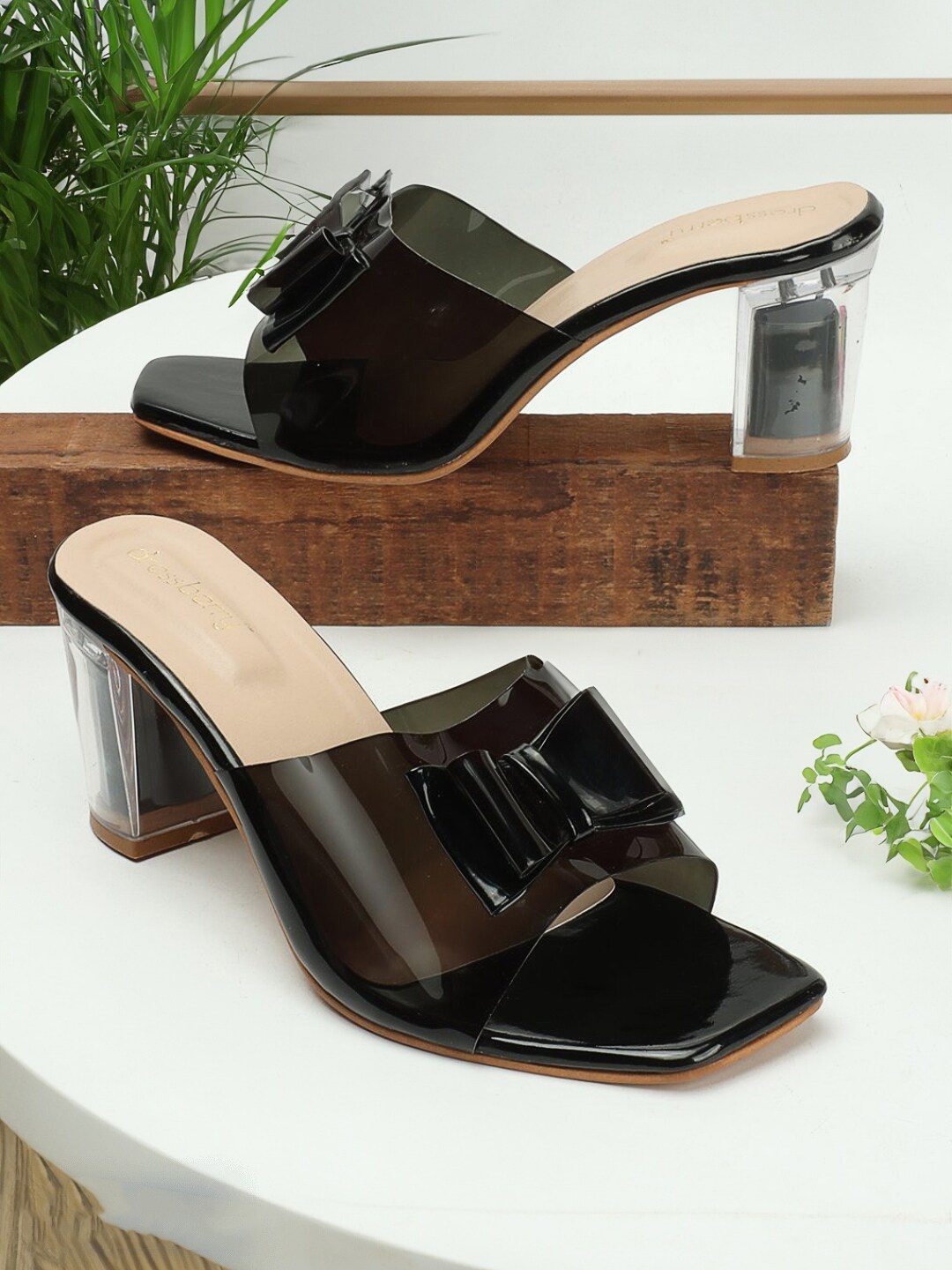 

DressBerry Black Bow Detailed Open Toe Block Heels