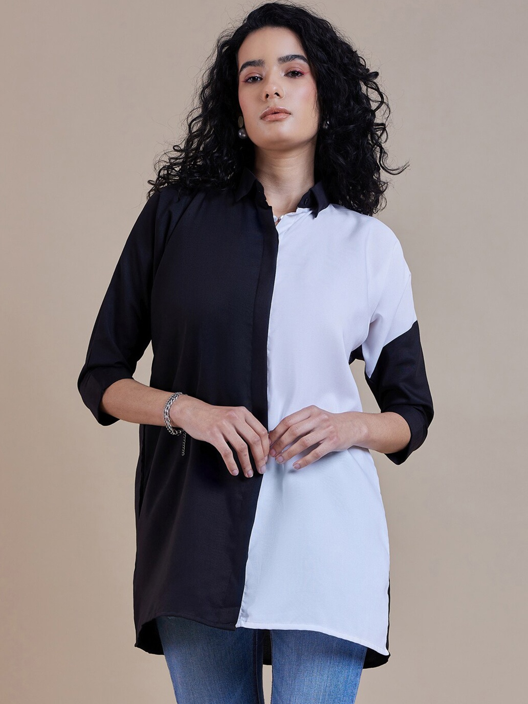 Roadster Colourblocked Spread Collar Oversized Casual Shirts, Black