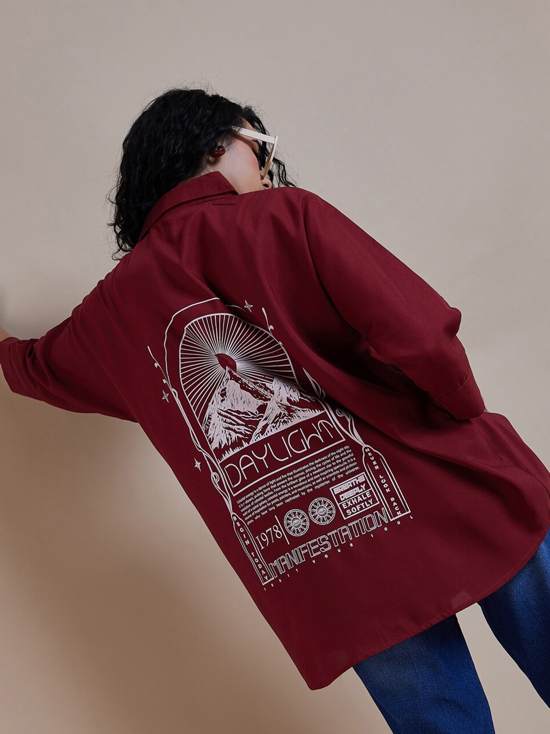 

Roadster Graphic Printed Oversized Casual Shirts, Maroon
