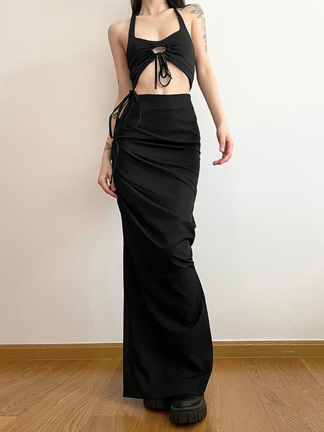 

Stylecast X KPOP Black Gathered Straight Skirt