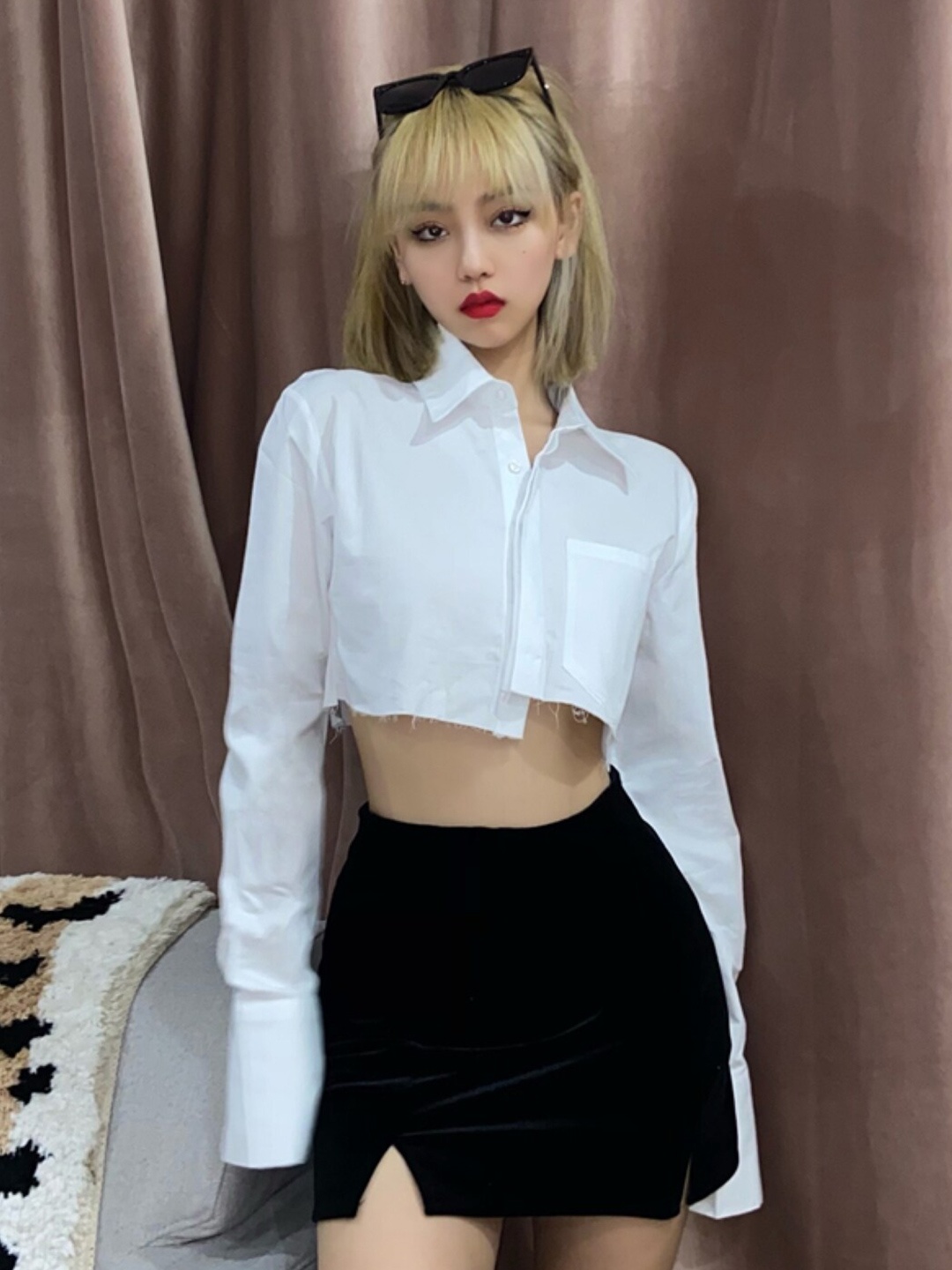 

Stylecast X KPOP Shirt Collar Cuffed Sleeves Cotton Shirt Style Crop Top, White