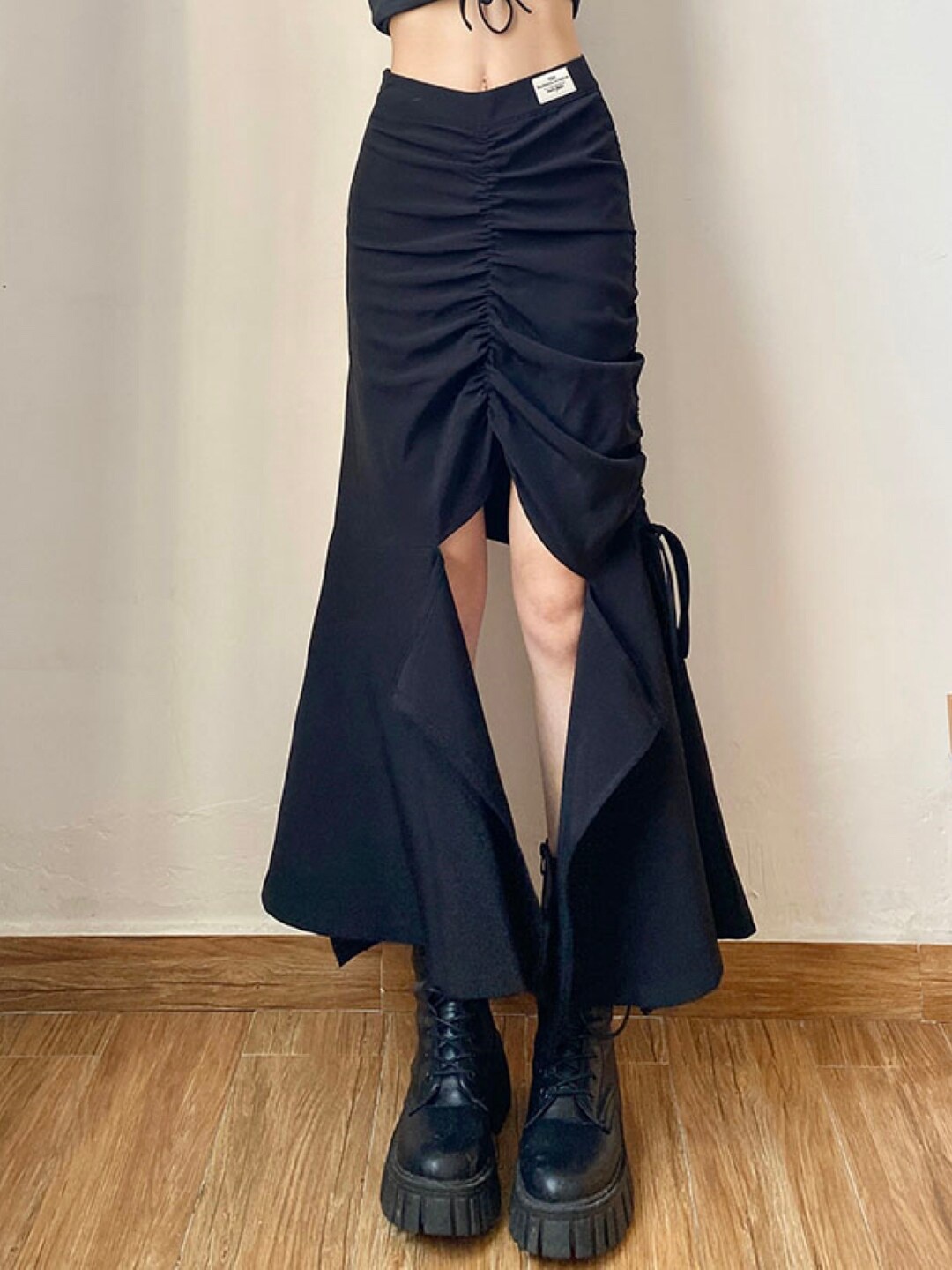 

Stylecast X KPOP Black Gathered Asymmetric Flared Maxi Skirt