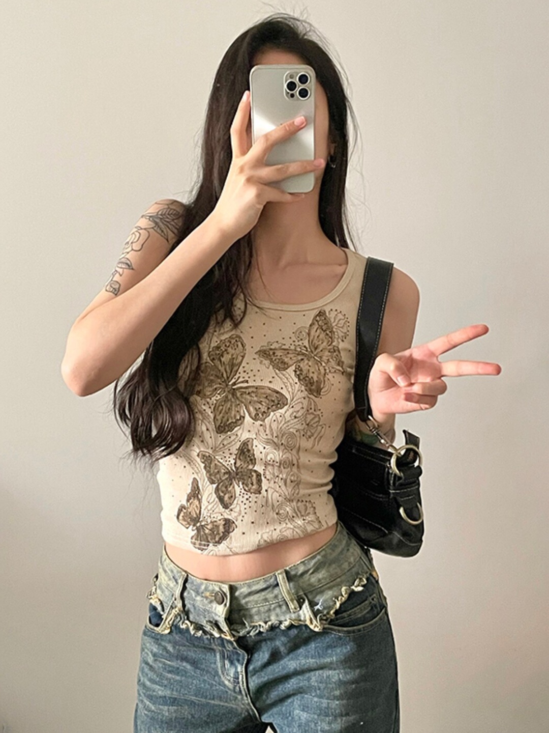 

Stylecast X KPOP Khaki Floral Printed Sleeveless Fitted Top