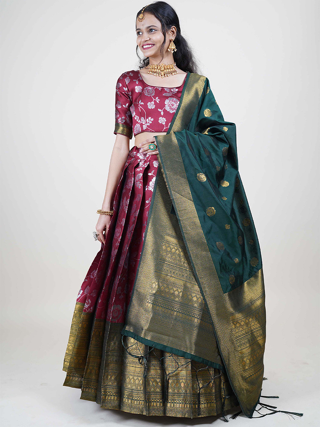 

Fabcartz Woven Design Semi-Stitched Lehenga & Unstitched Blouse With Dupatta, Maroon