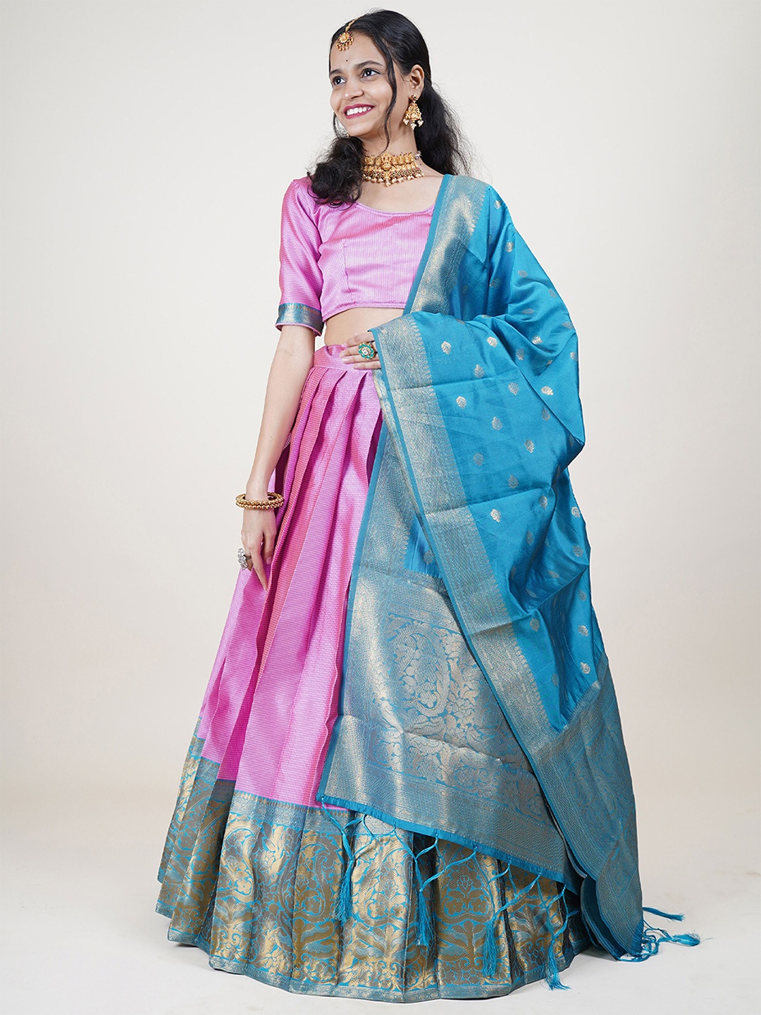 

Fabcartz Zari Semi-Stitched Lehenga & Unstitched Blouse With Dupatta, Pink