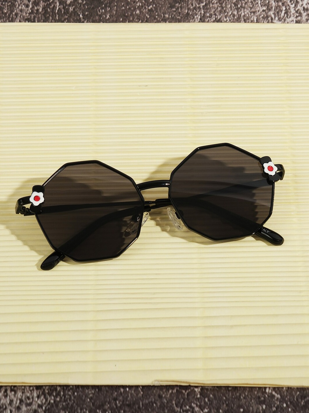 

DukieKooky Kids Full Rim Round Sunglasses With UV Protected Lens DKSG419F, Black