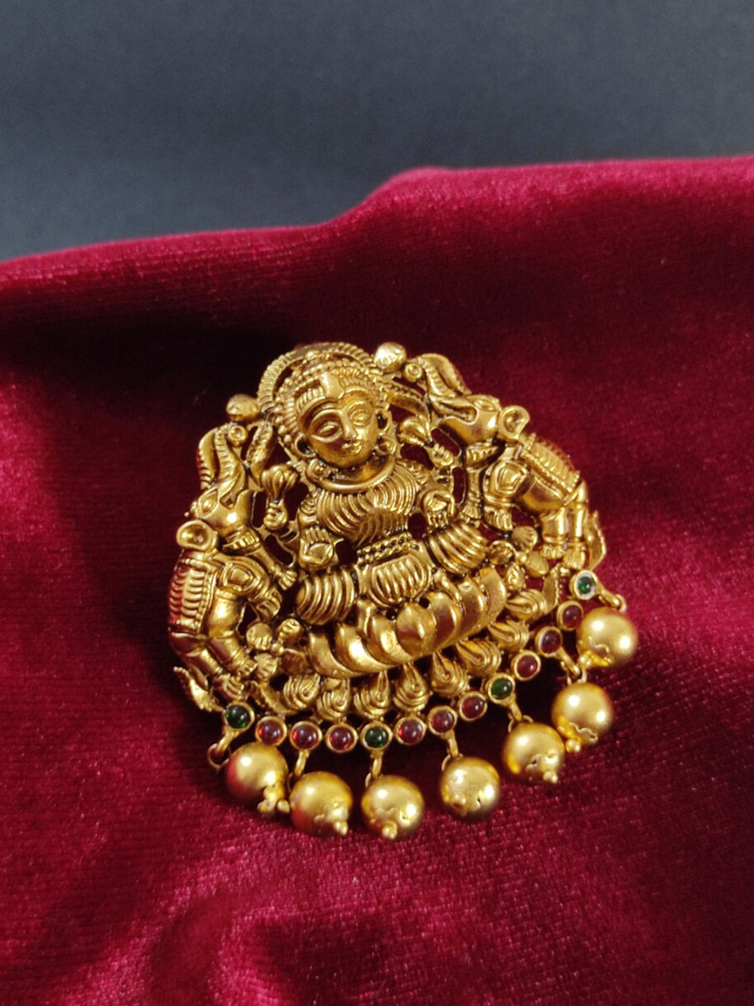 

Pihtara Jewels Gold-Plated Stone-Studded Pendant