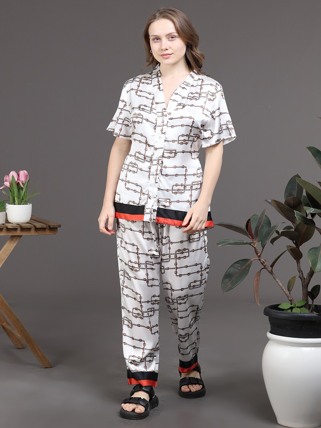 

Slumber Jill Printed Shawl Collar Top With Trousers, White