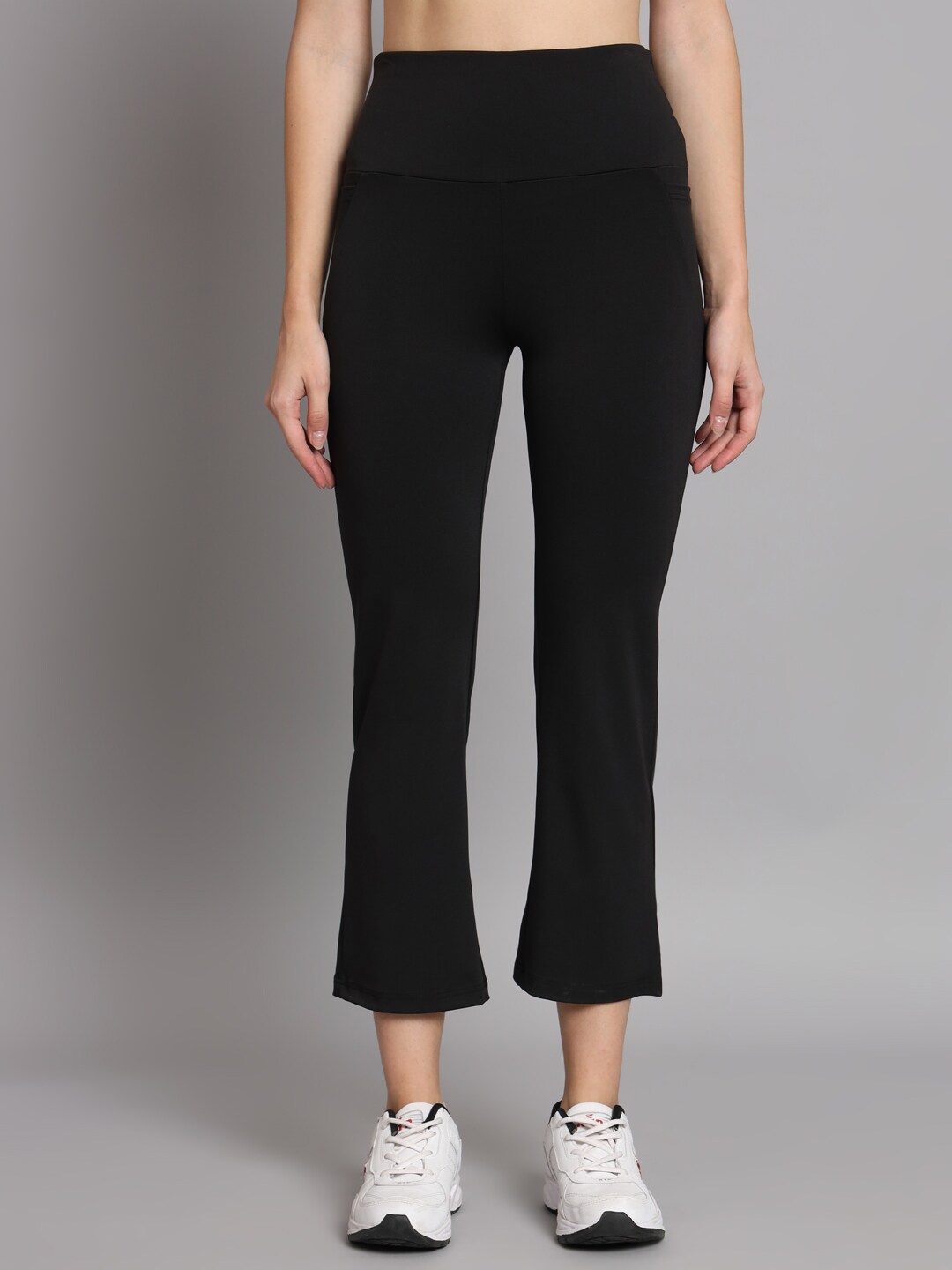 

COLOR CAPITAL Women Cropped Flared Gym Tights, Black