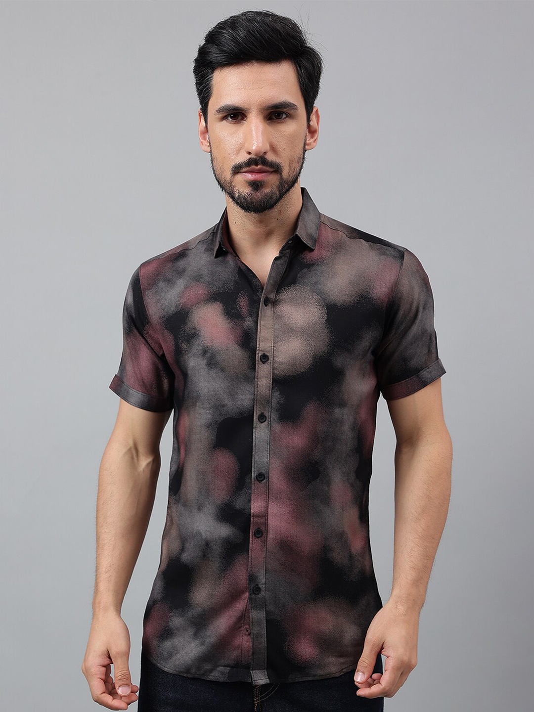 

Voroxy New Faded Printed Spread Collar Short Sleeves Casual Shirt, Black