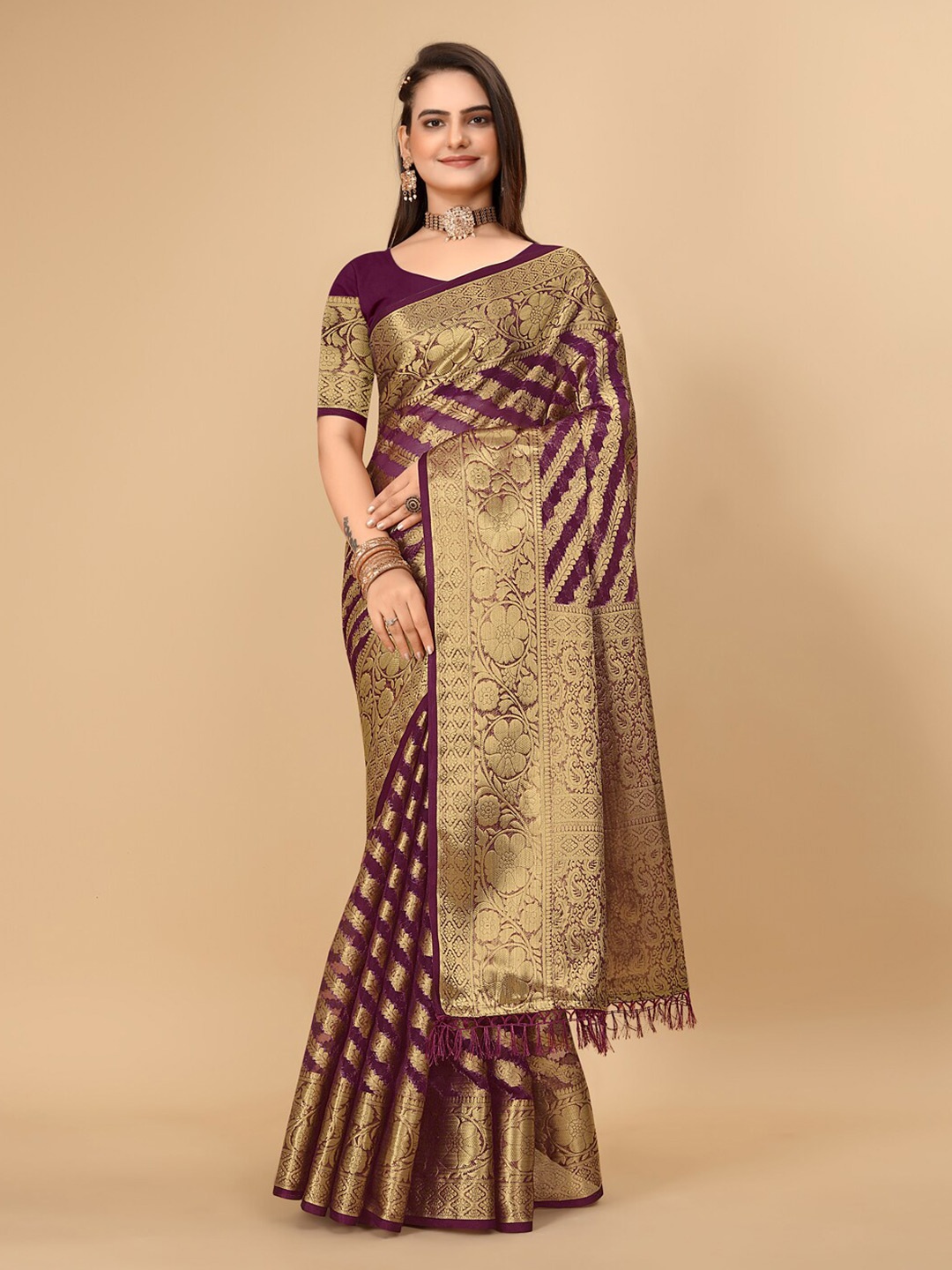 

Pionex Ethnic Motifs Woven Design Zari Banarasi Saree, Purple