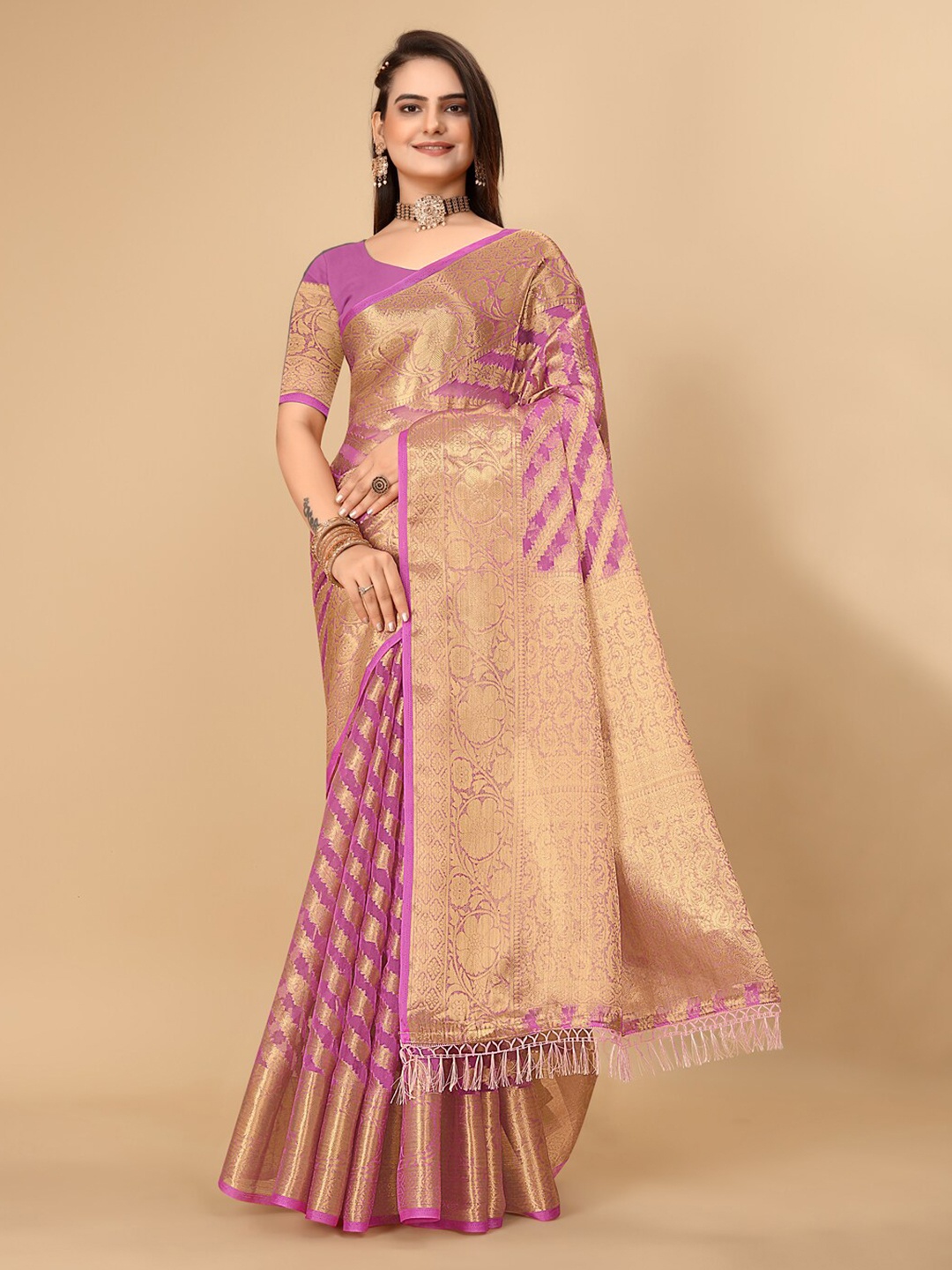 

Pionex Woven Design Zari Banarasi Saree, Pink