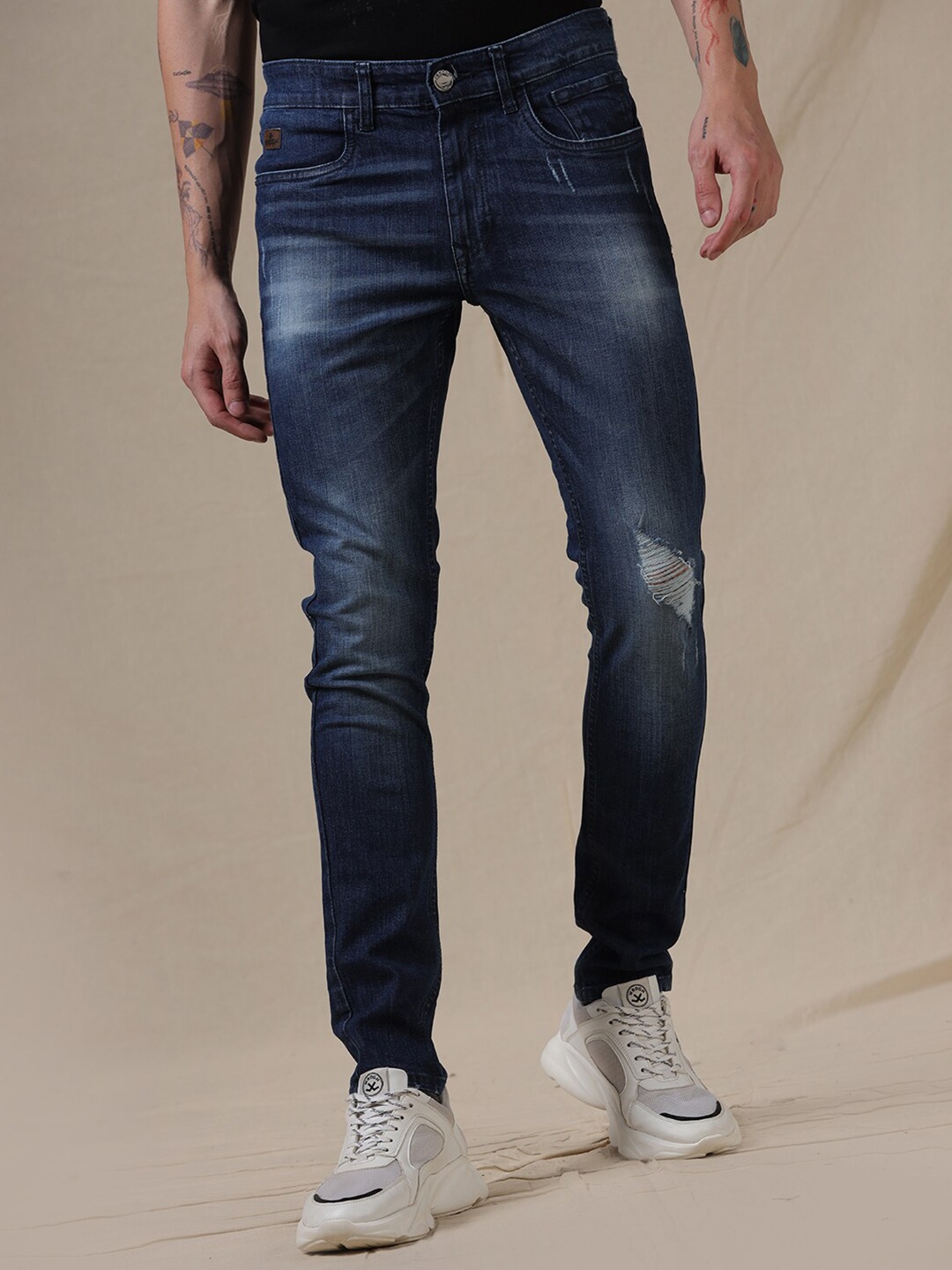 

WROGN Men Jean Skinny Fit Mildly Distressed Light Fade Cotton Jeans, Blue